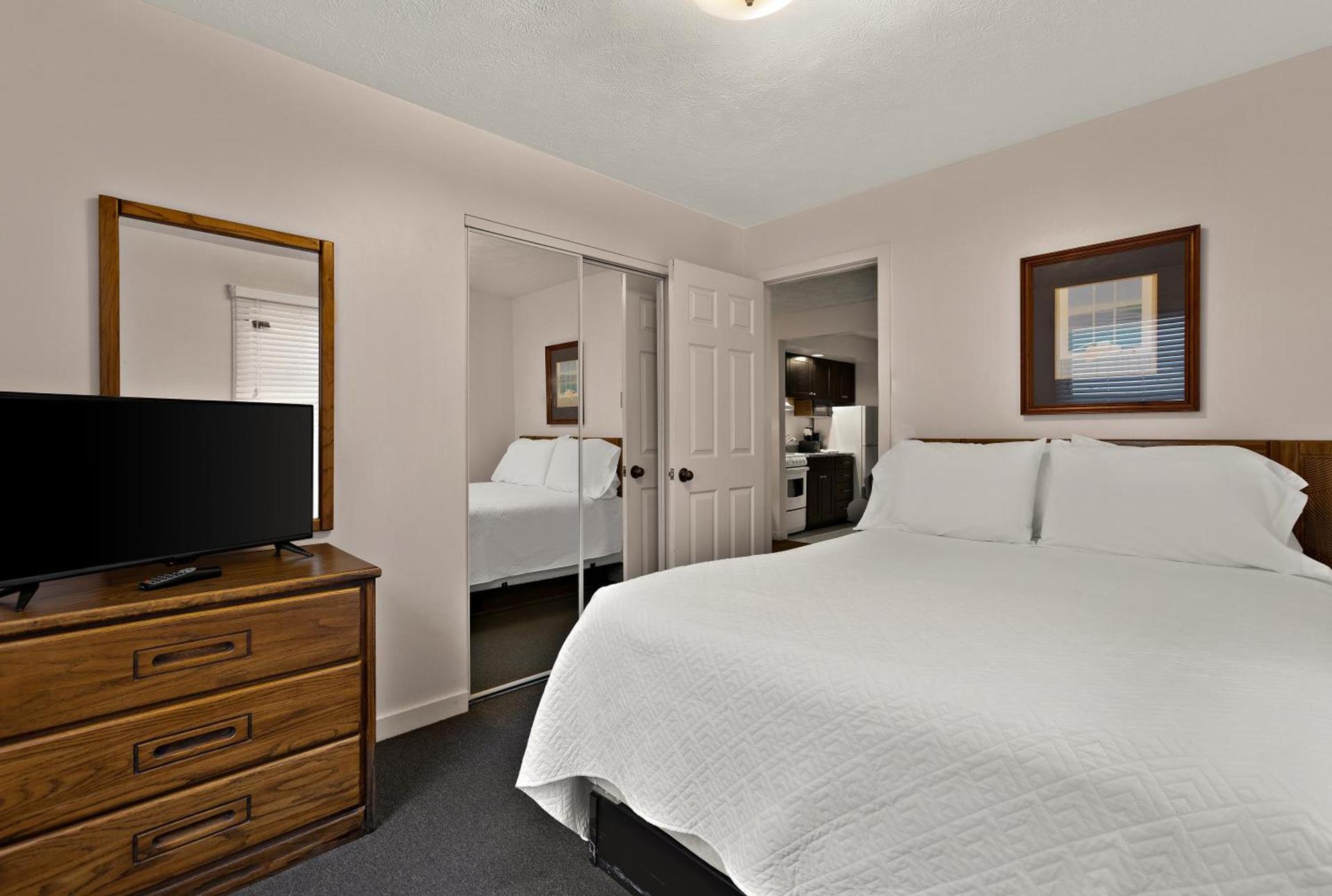 Traverse Bay Inn photo 5