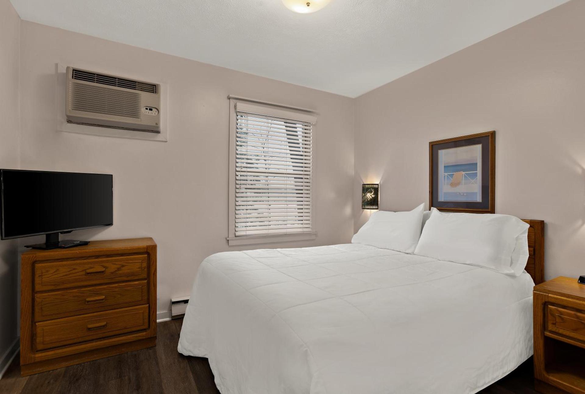 Traverse Bay Inn photo 35
