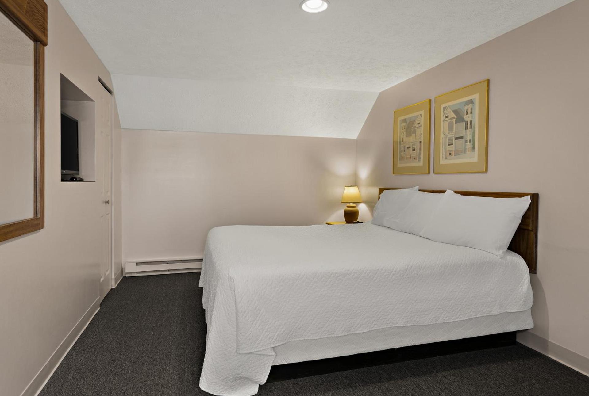 Traverse Bay Inn photo 15