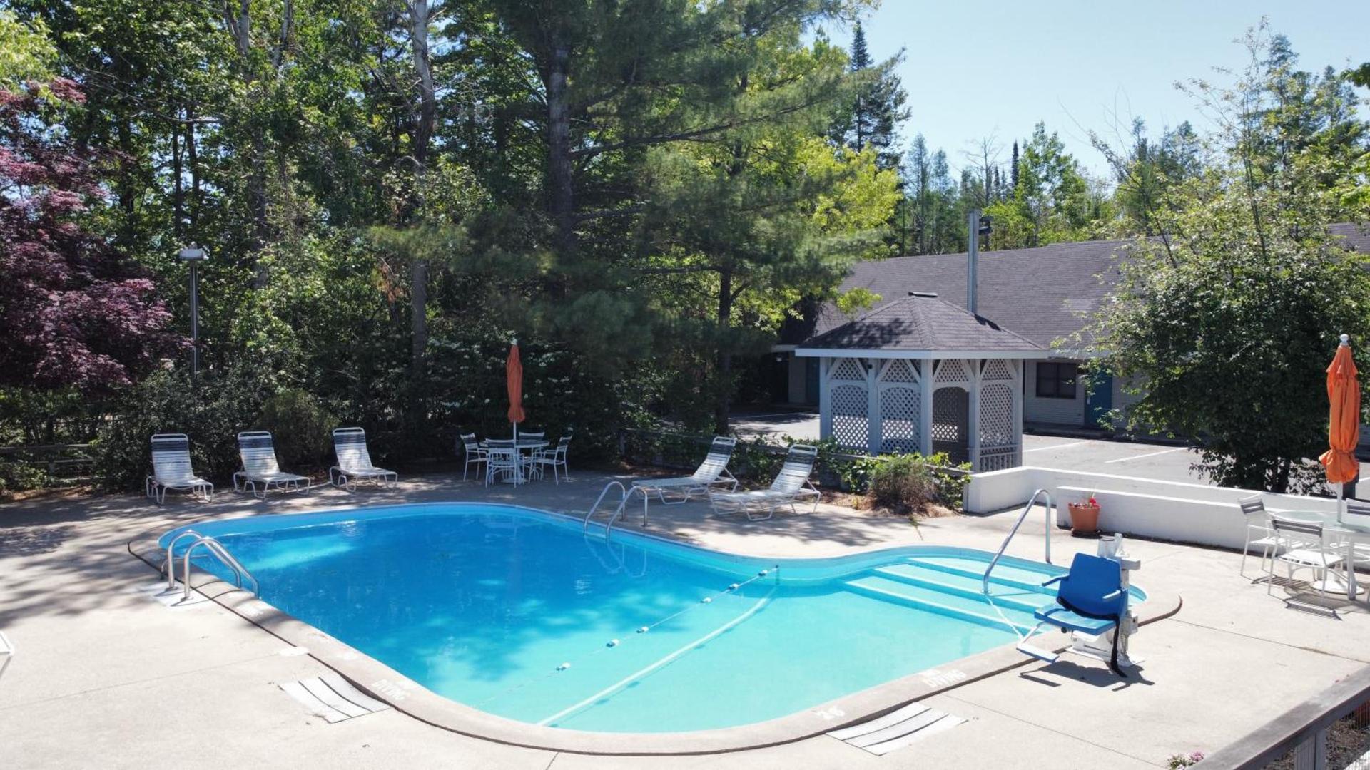 Traverse Bay Inn photo 32