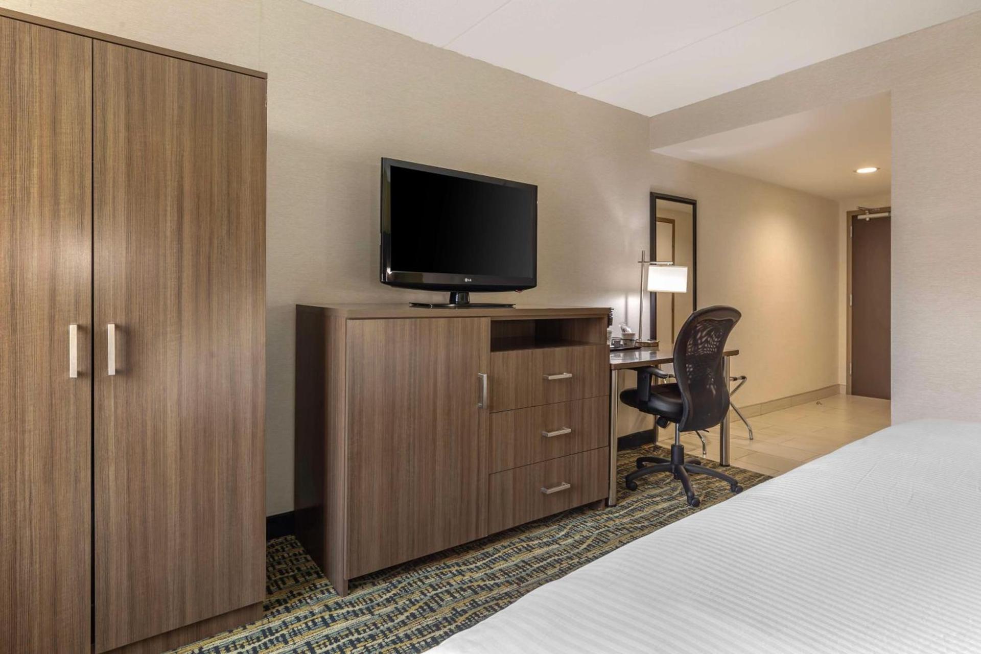 Best Western Plus New Englander photo 12