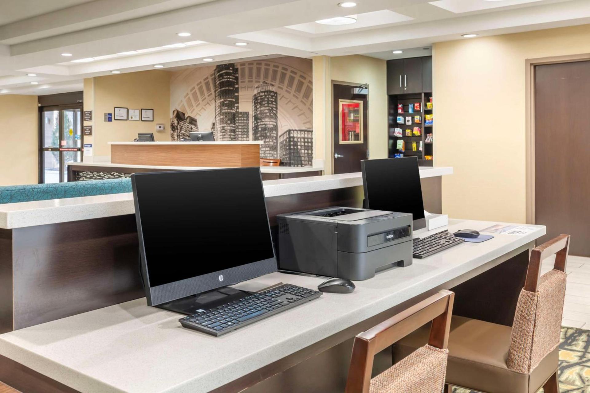 Best Western Plus New Englander photo 11