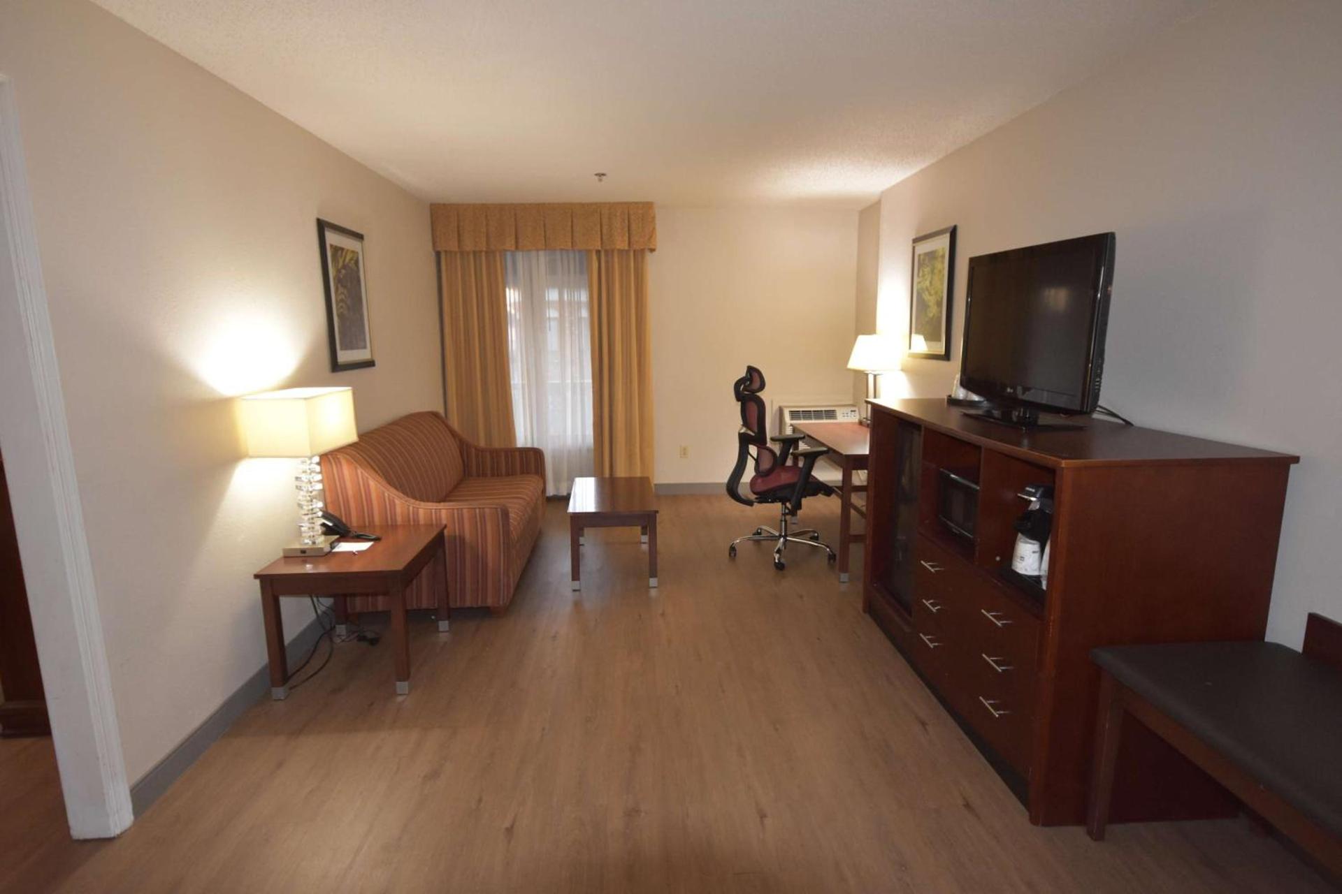 Best Western PLUS Governor's Inn Richmond photo 23
