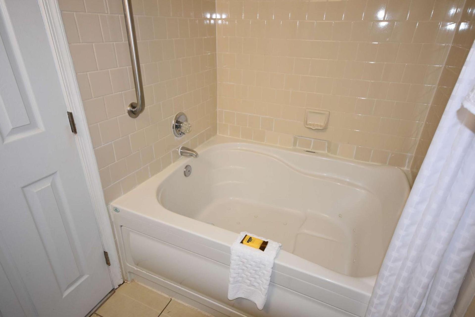 Best Western PLUS Governor's Inn Richmond photo 26