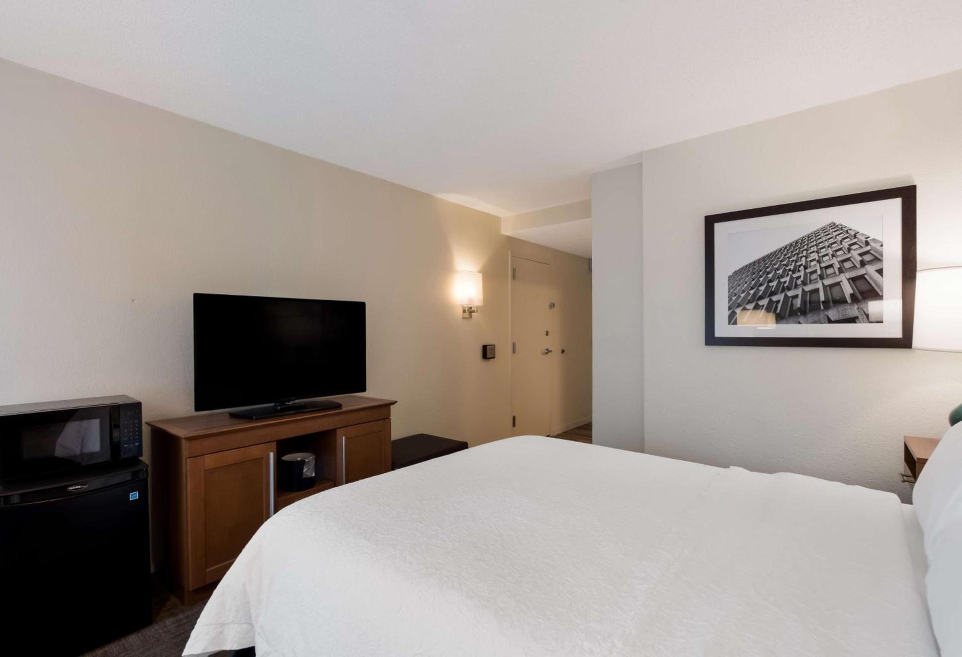 Hampton Inn Columbia-I-26 Airport photo 22