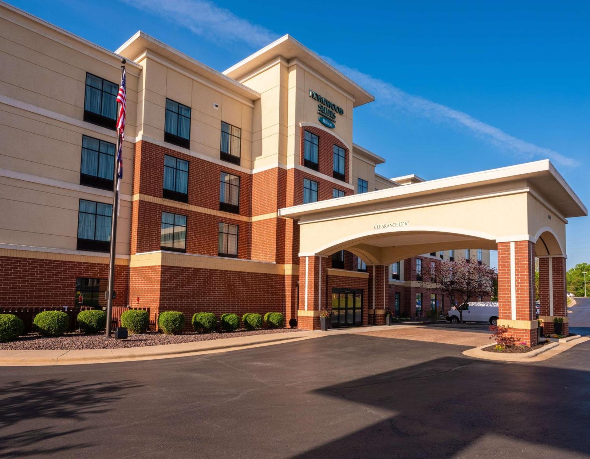 Homewood Suites by Hilton Joplin photo 2