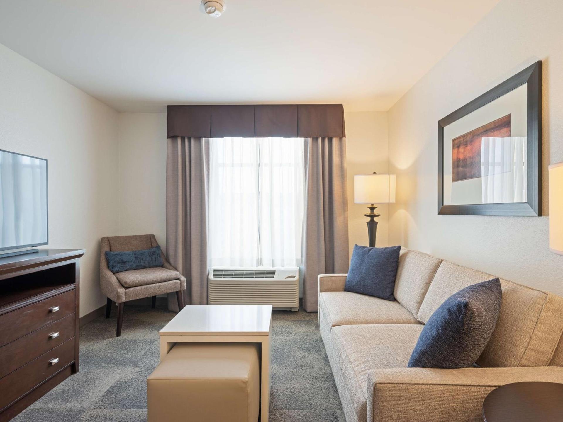 Homewood Suites by Hilton Joplin photo 41