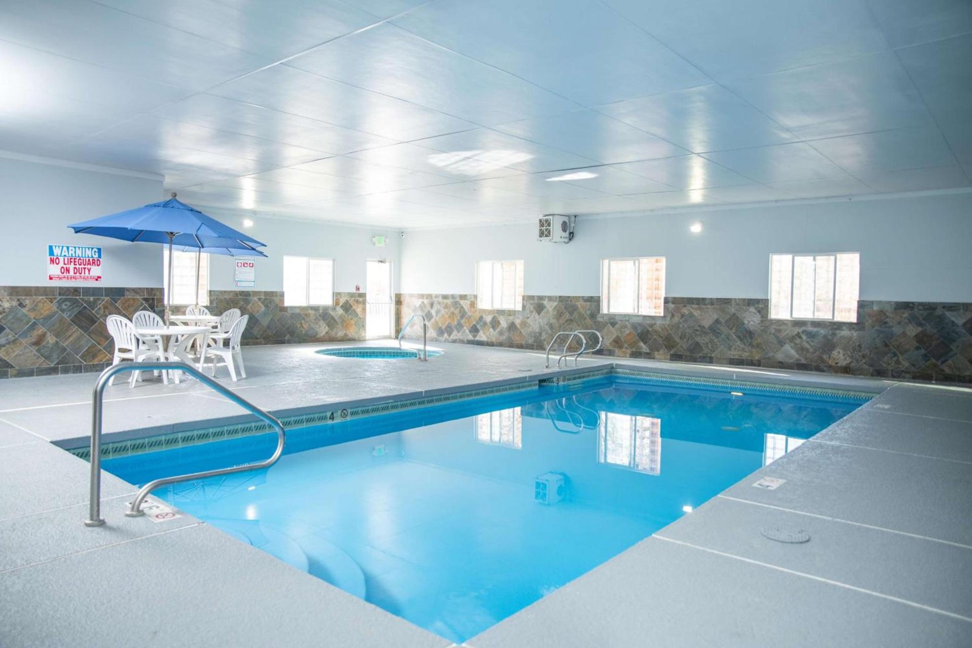SureStay Plus by Best Western Montrose photo 8