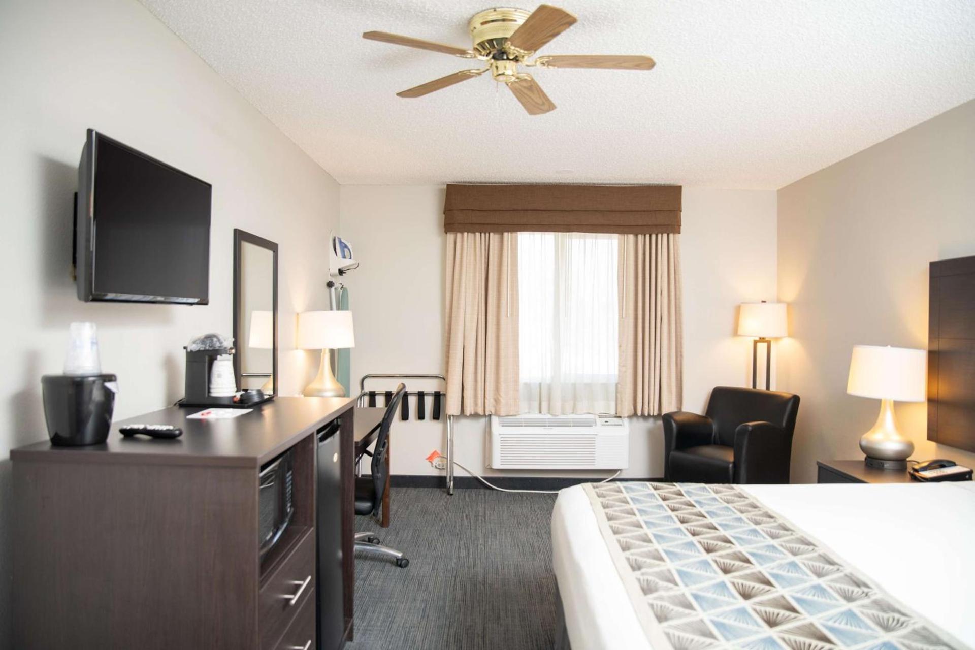 SureStay Plus by Best Western Montrose photo 2
