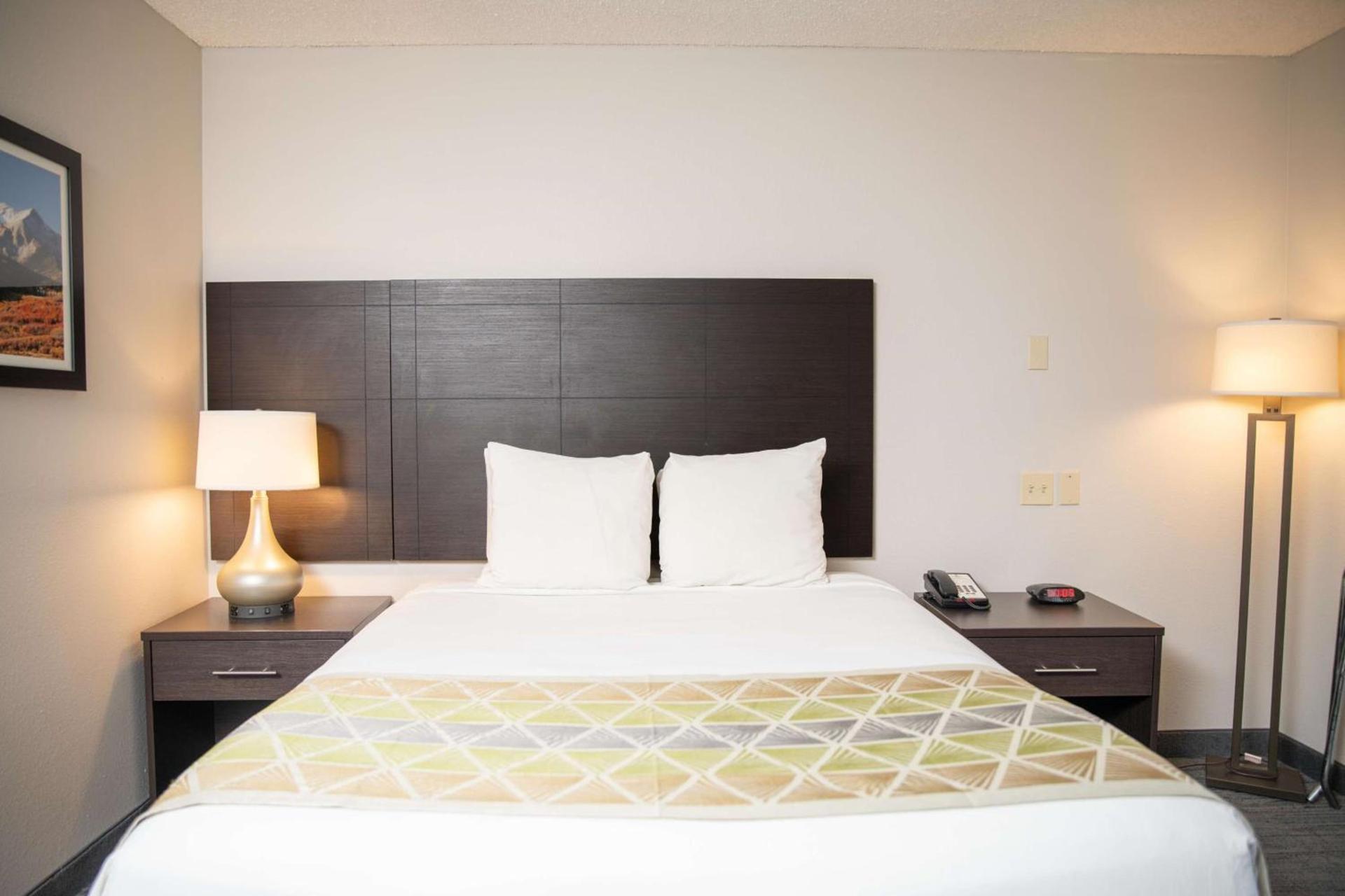SureStay Plus by Best Western Montrose photo 14
