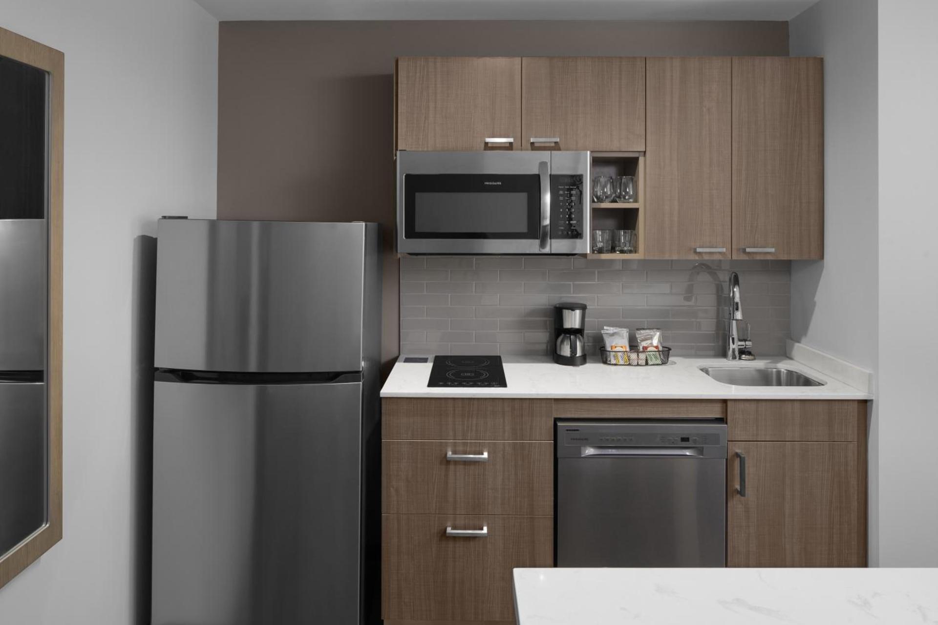 Hyatt House Lansing-University Area photo 31