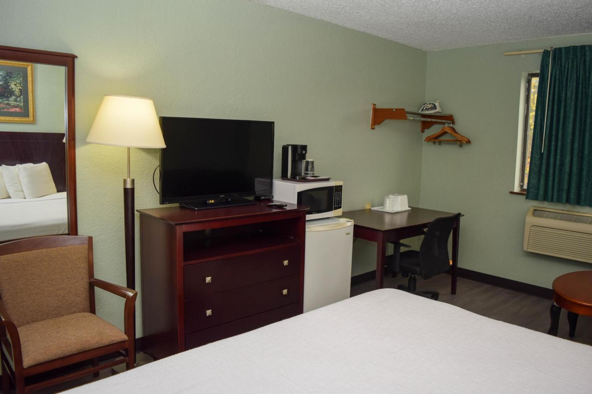 Corning Inn photo 6