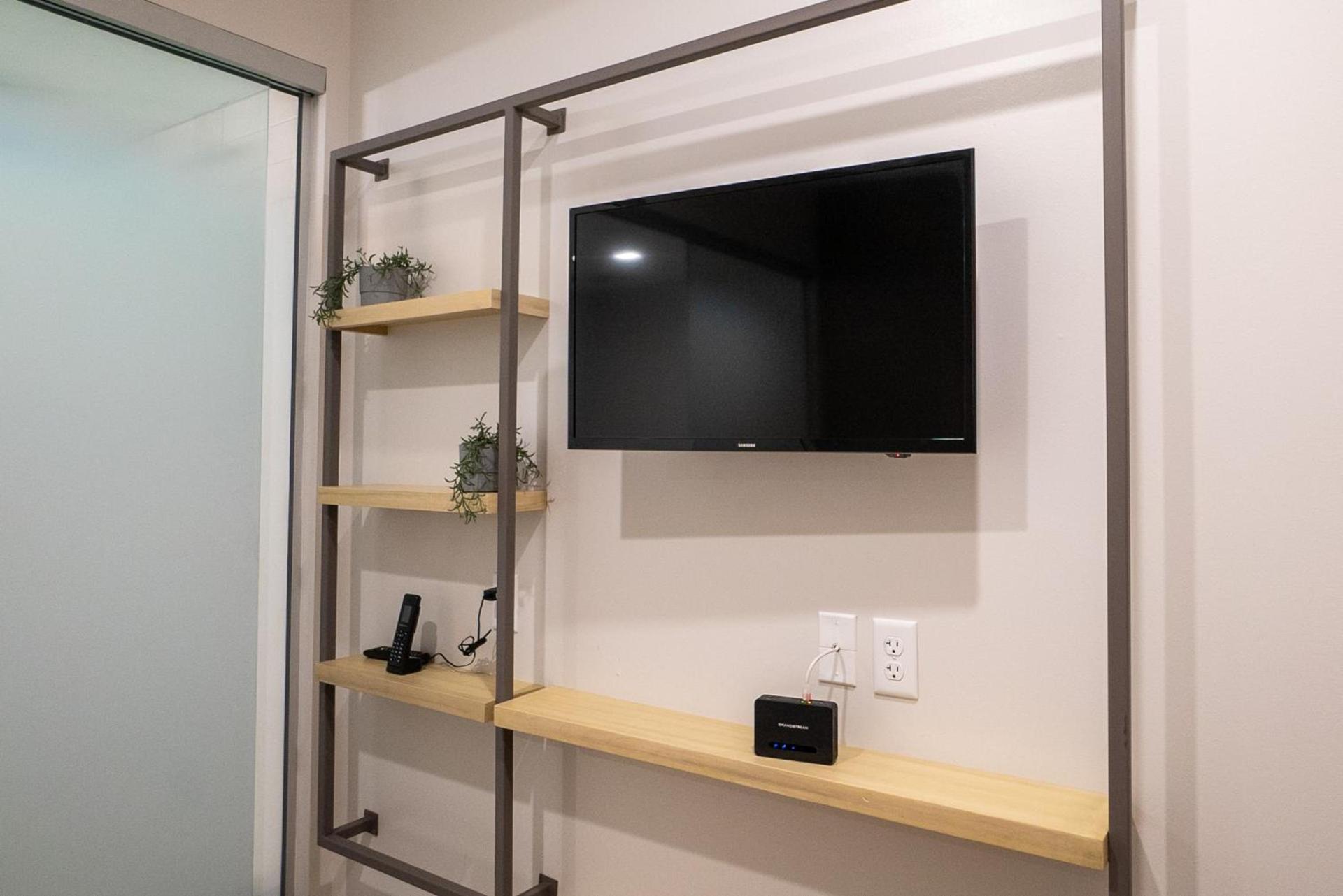 SOVA Micro-Room & Social Hotel photo 35
