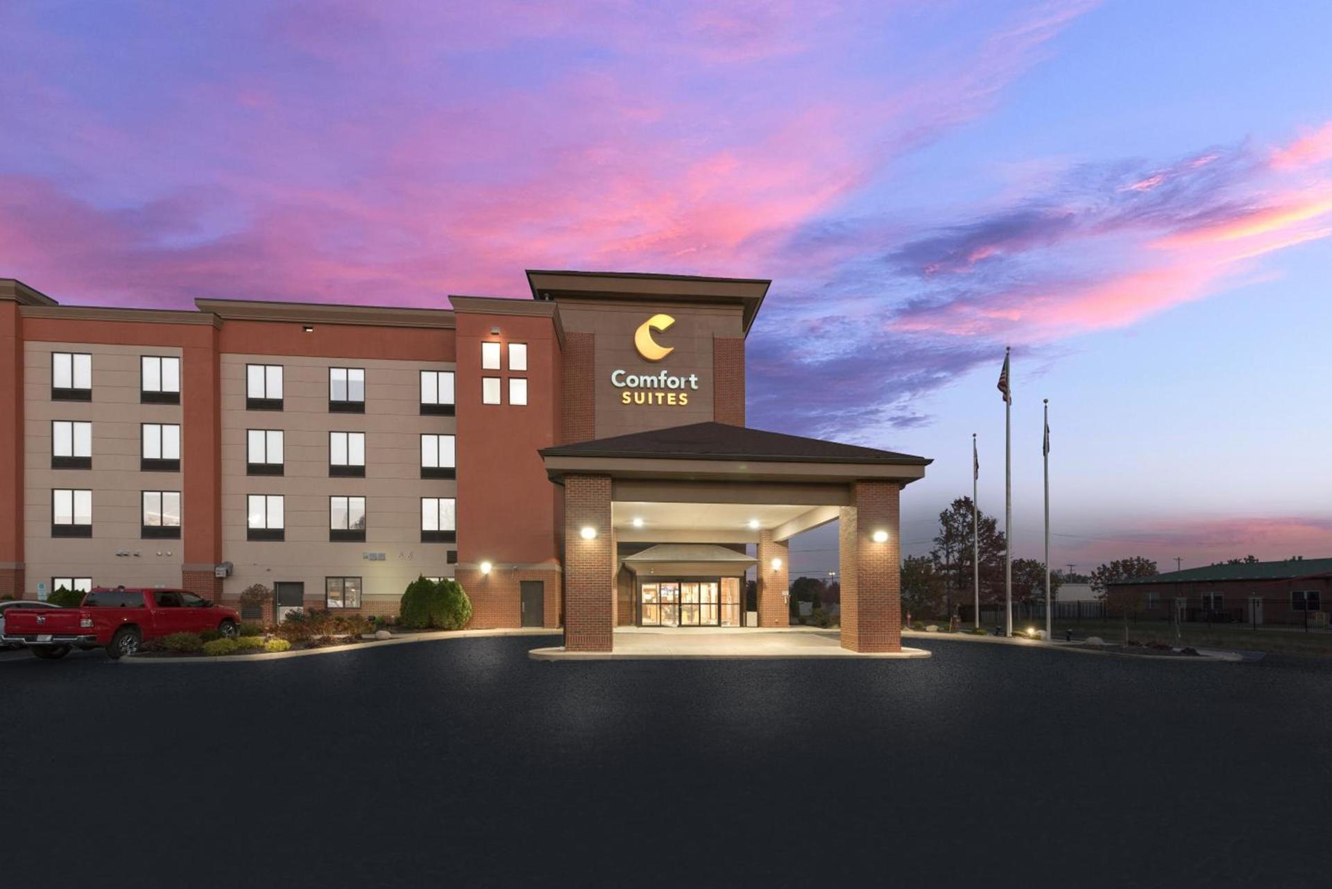 Comfort Suites Columbus East Broad photo 56