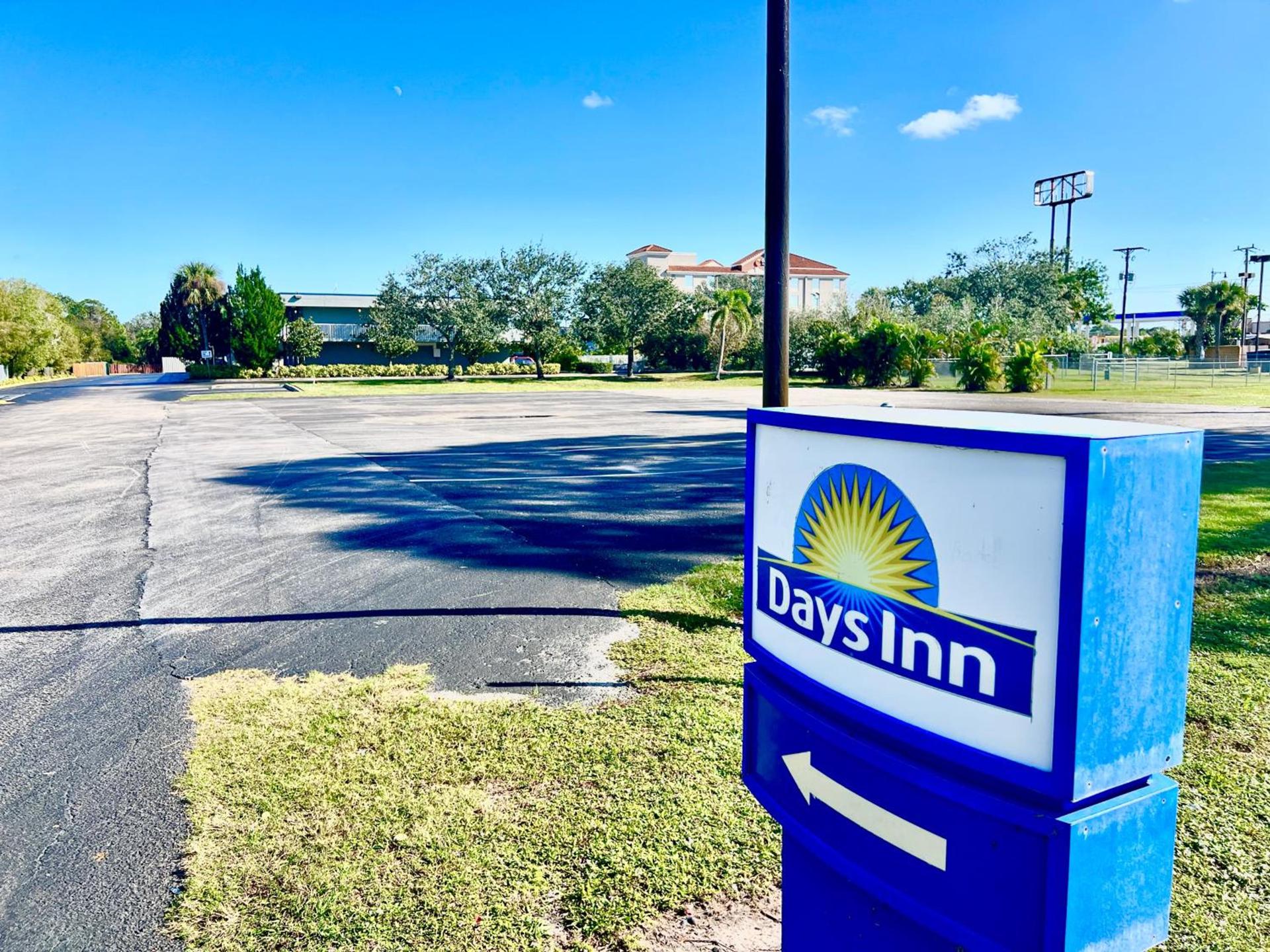 Days Inn by Wyndham Melbourne photo 19