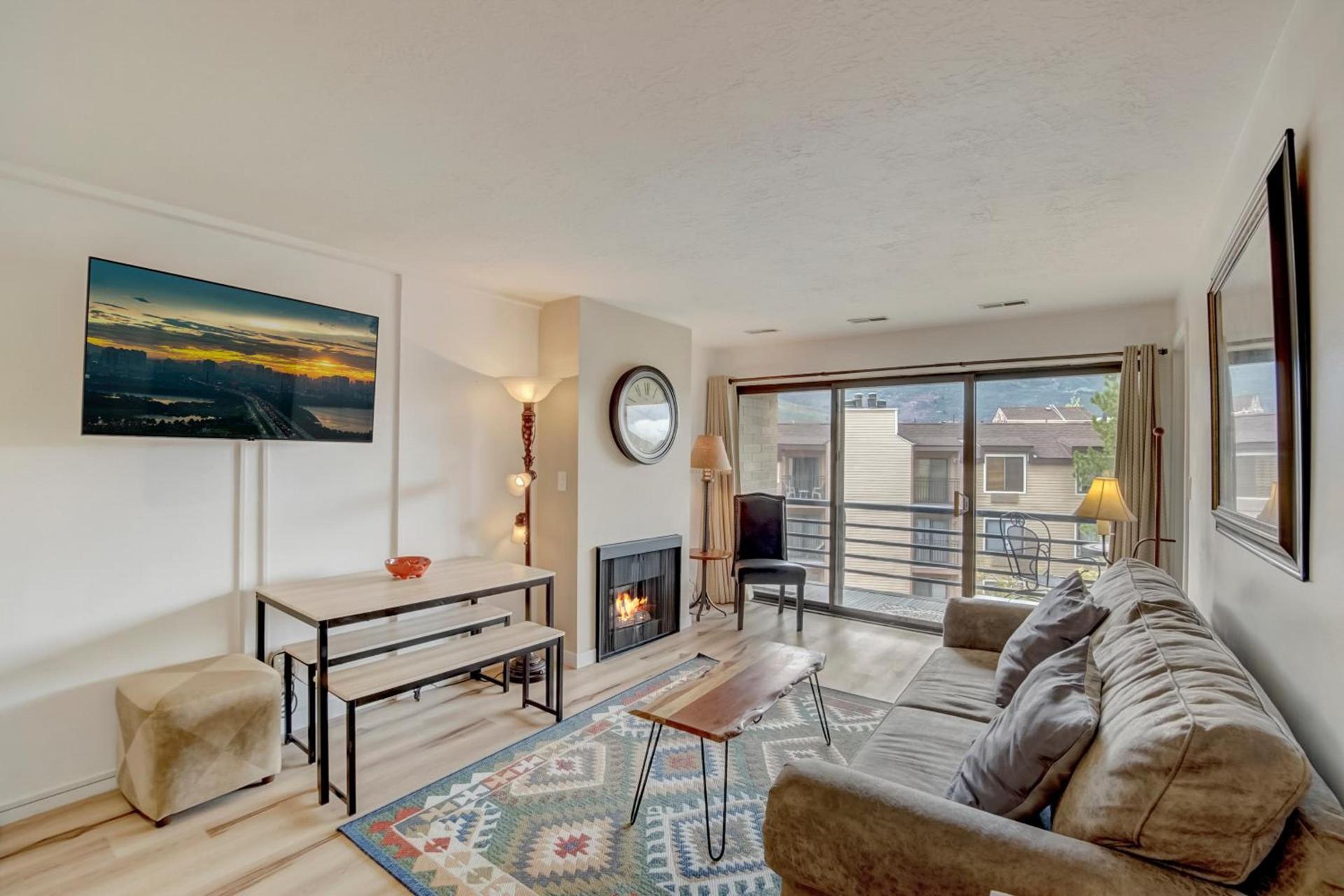 New Claim by All Seasons Resort Lodging photo 25