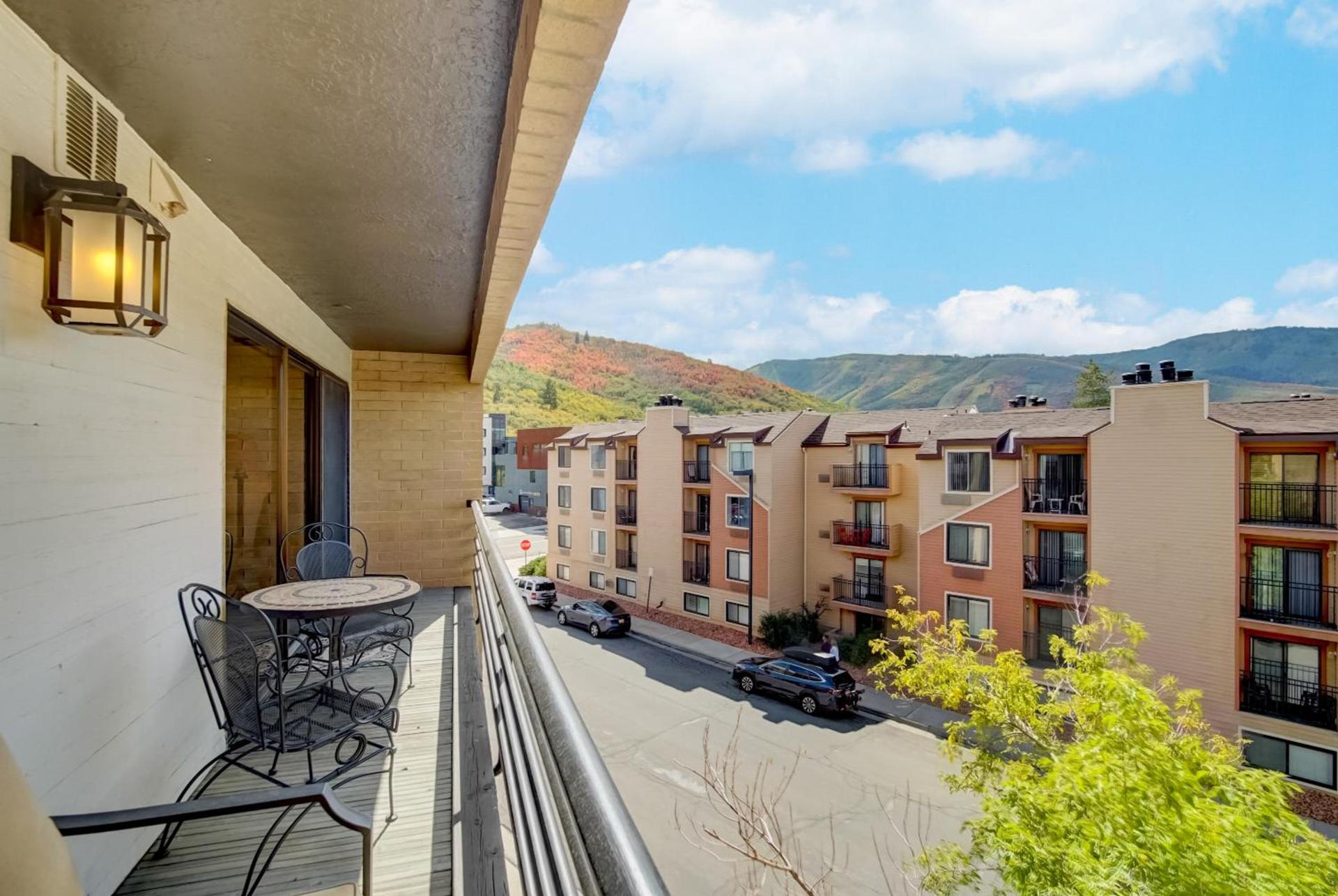 New Claim by All Seasons Resort Lodging photo 15