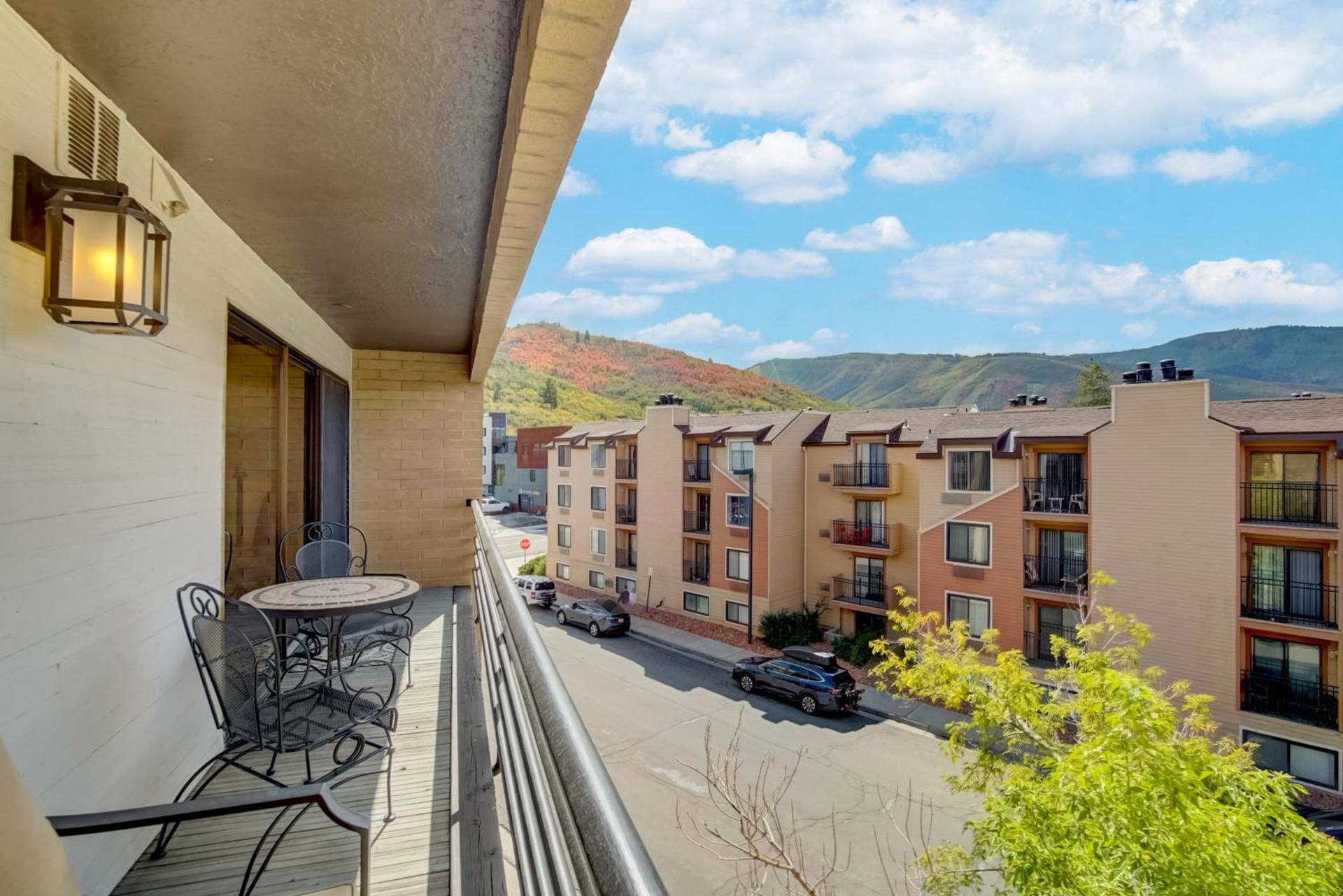 New Claim by All Seasons Resort Lodging photo 17
