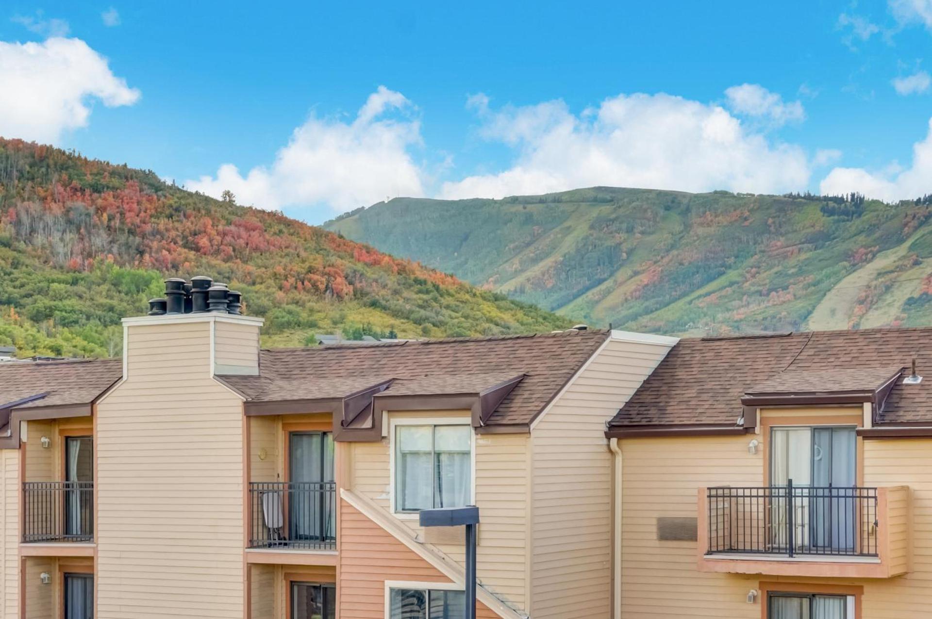 New Claim by All Seasons Resort Lodging photo 18