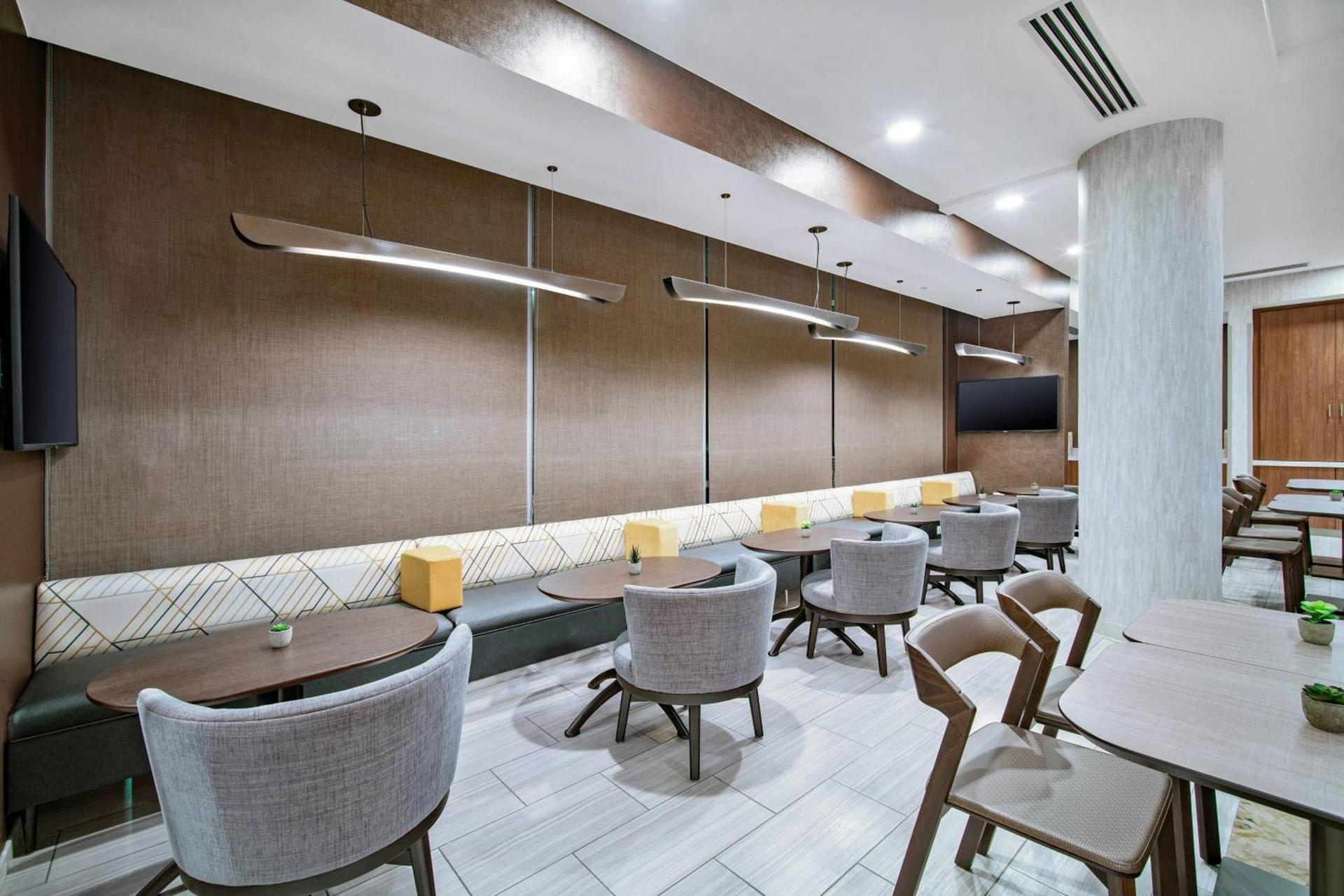 SpringHill Suites by Marriott Phoenix Goodyear photo 17