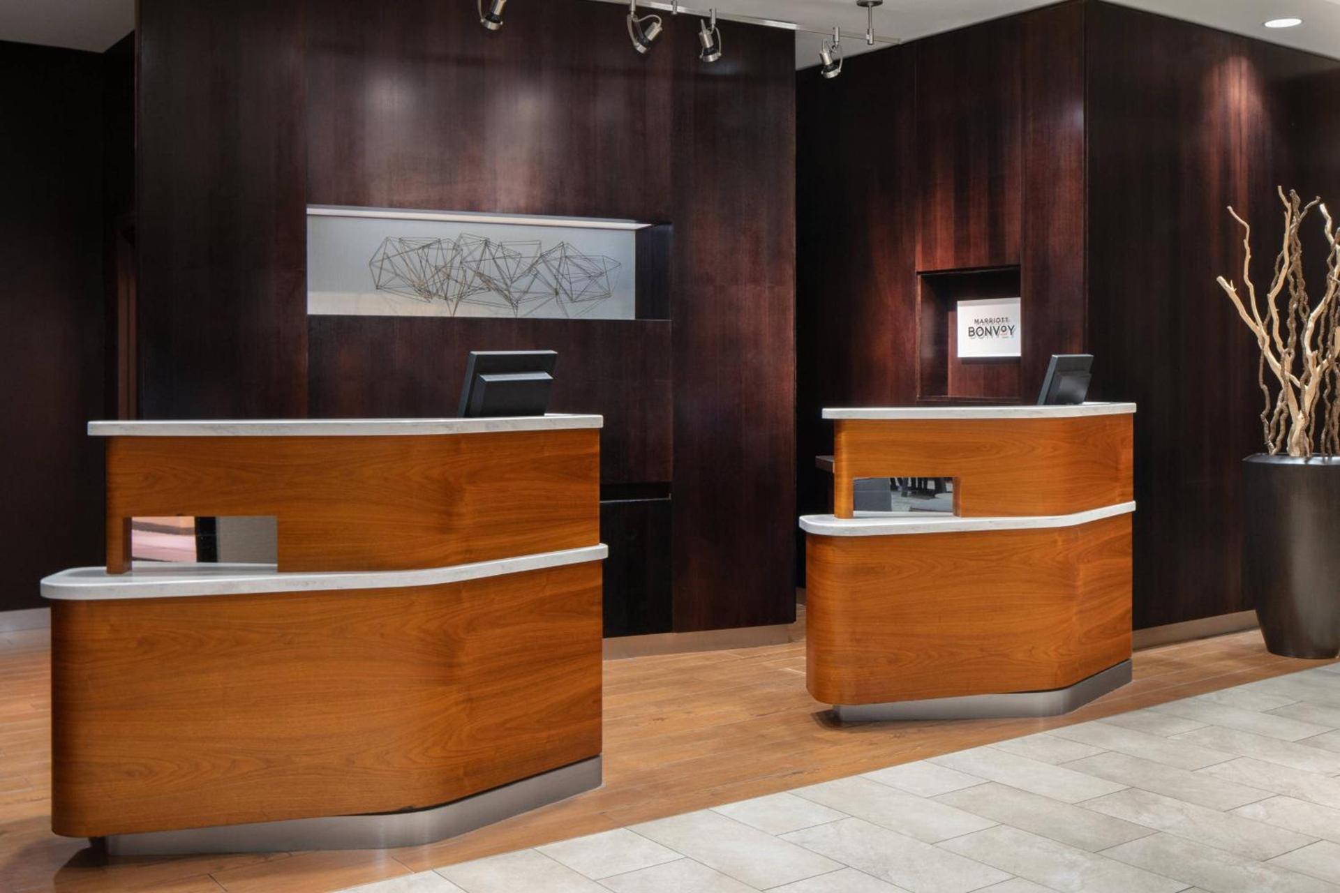 Courtyard by Marriott Raleigh North photo 3
