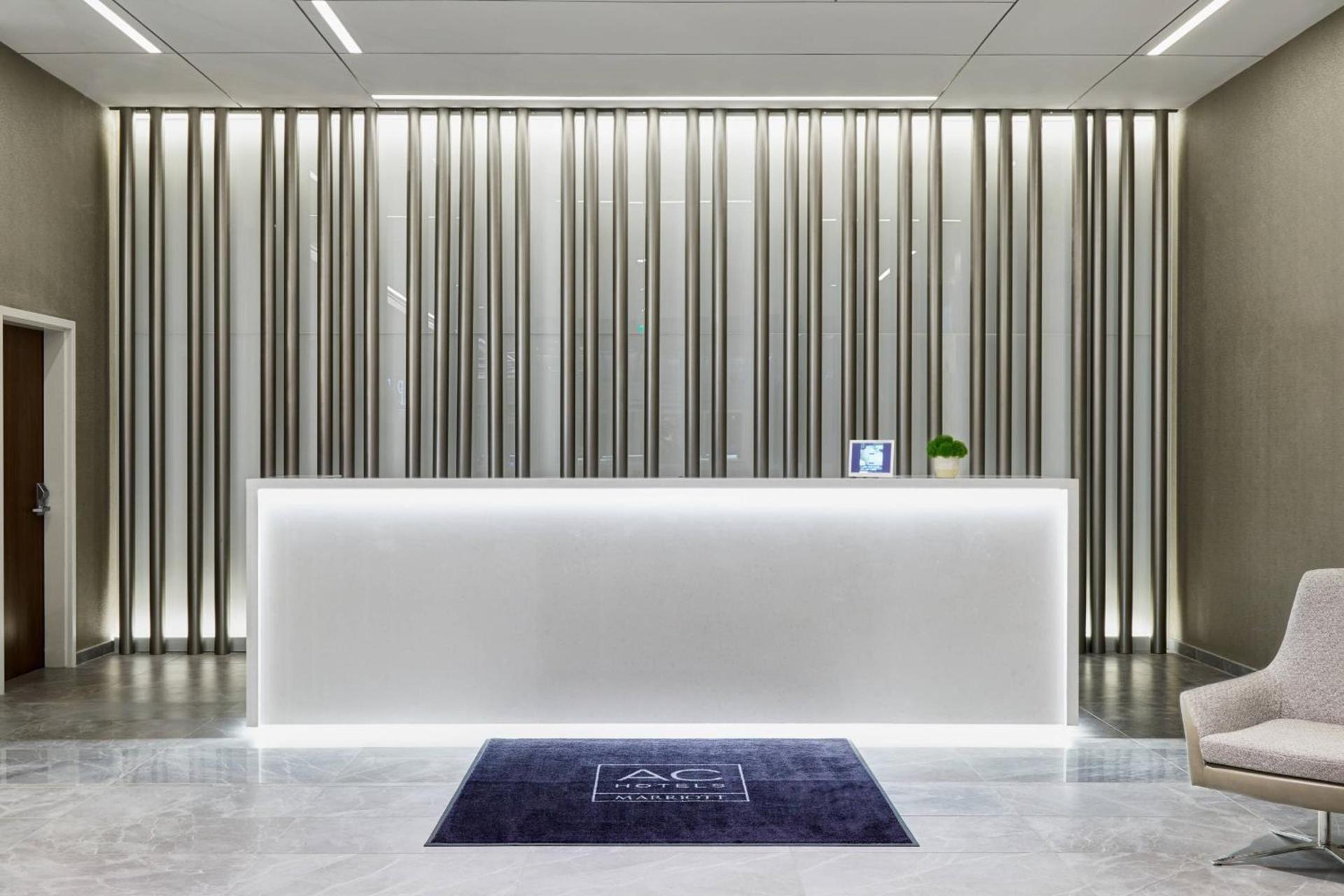AC Hotel by Marriott Raleigh North Hills photo 5