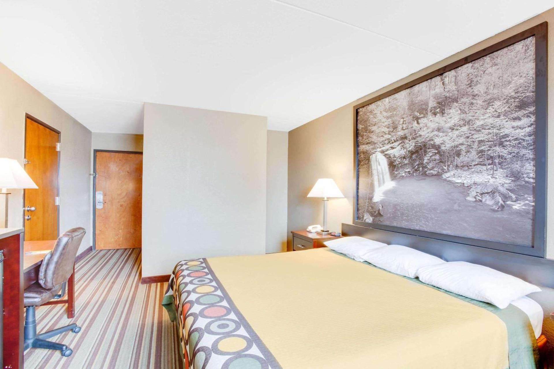 Super 8 by Wyndham Morrilton photo 7