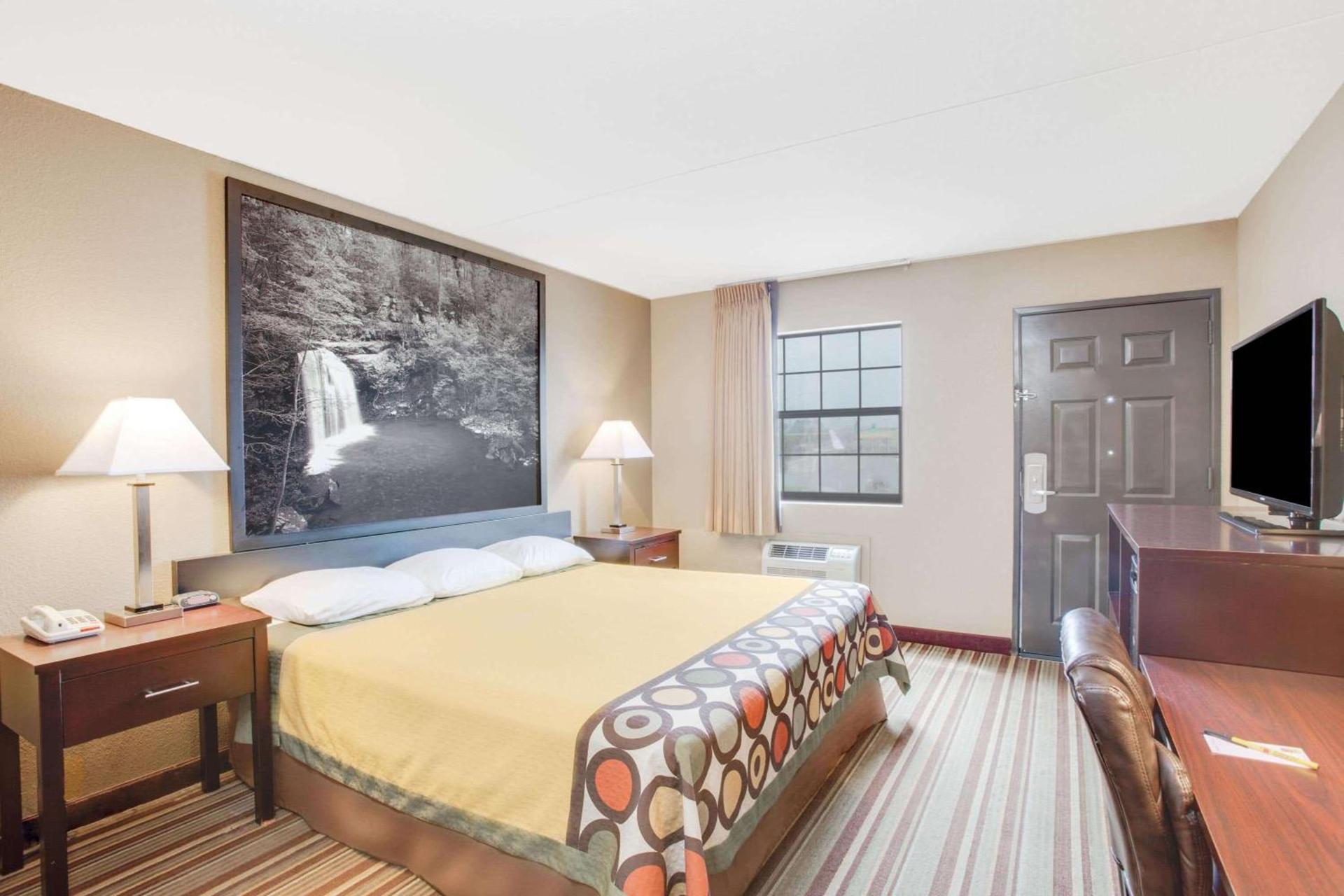Super 8 by Wyndham Morrilton photo 10