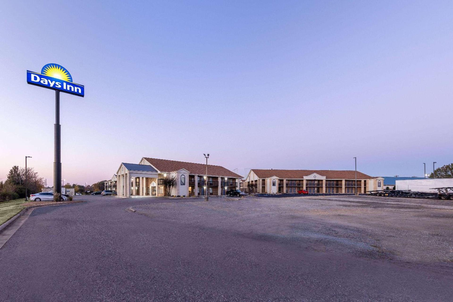 Days Inn by Wyndham Mooresville Lake Norman photo 9