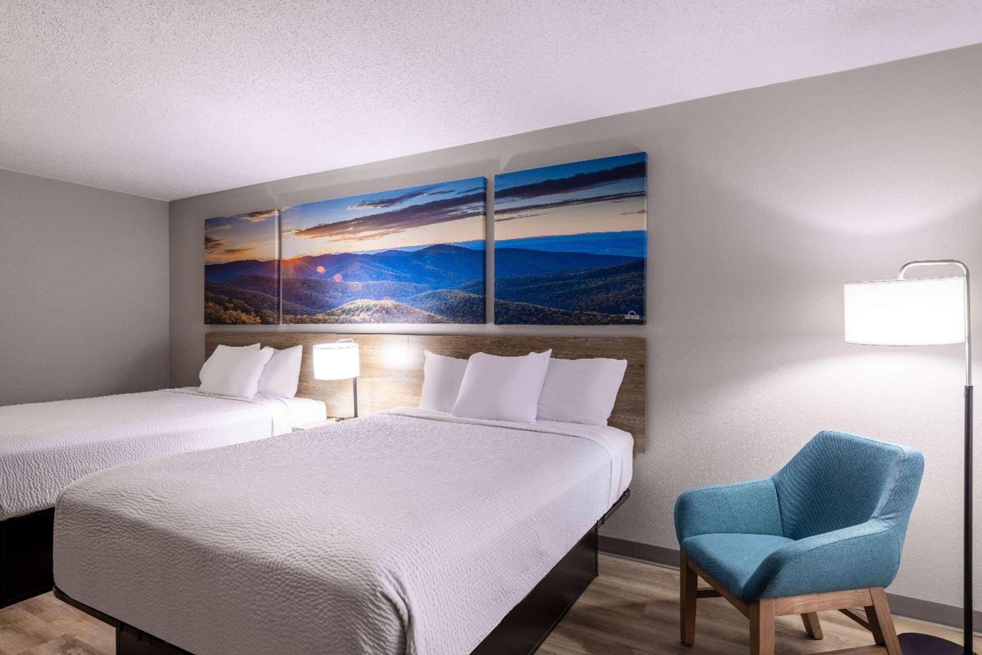 Days Inn by Wyndham Mooresville Lake Norman photo 20