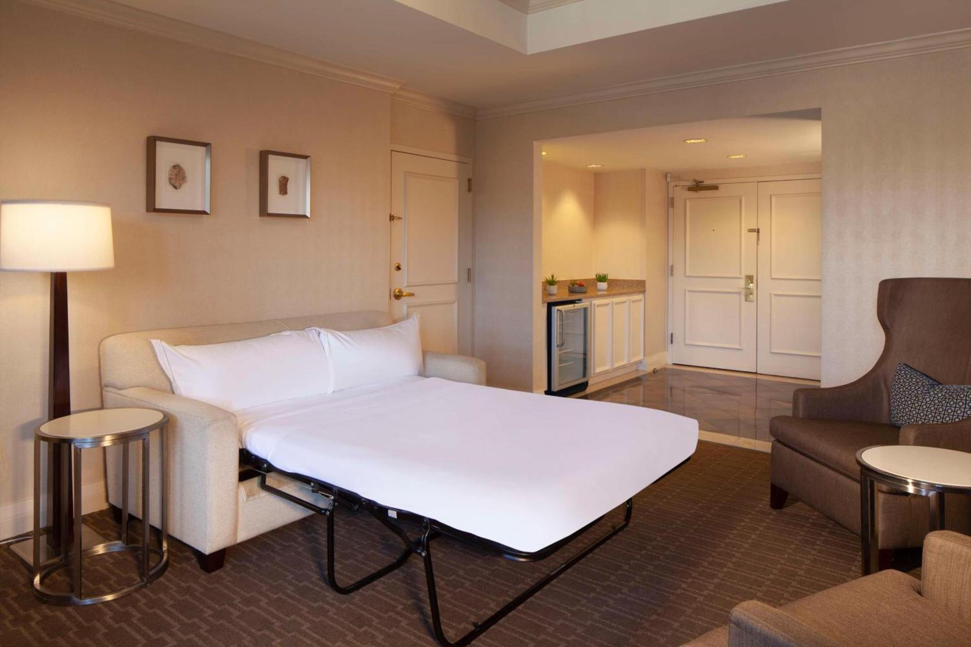 Hilton Alexandria Old Town photo 51