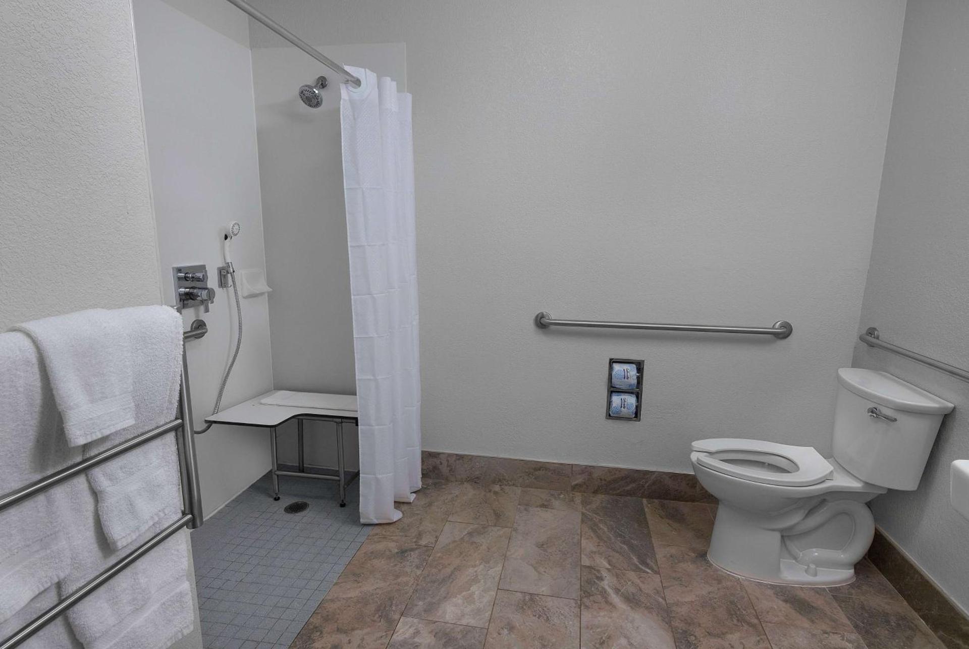 La Quinta by Wyndham Miami Airport West photo 4