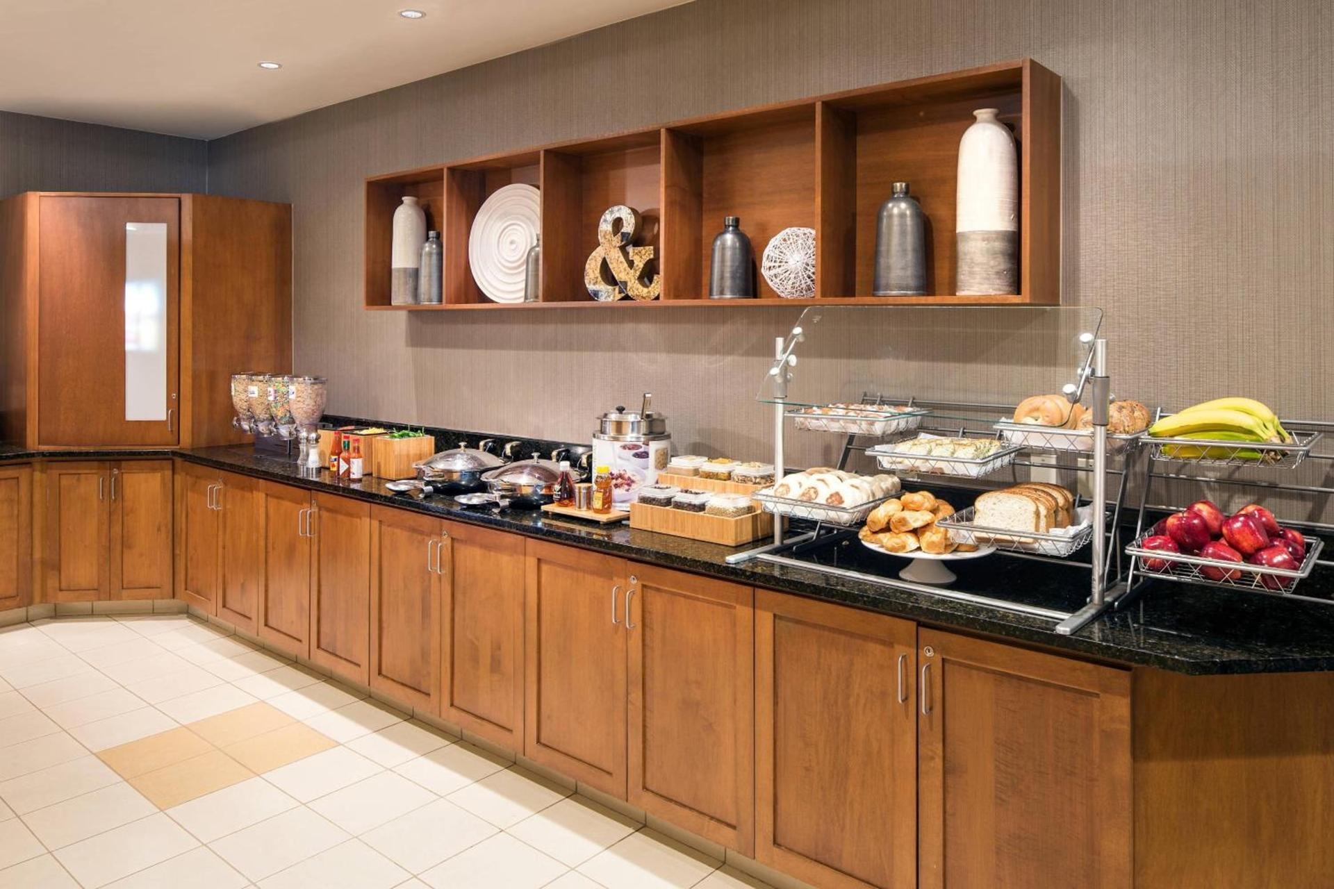 SpringHill Suites Bakersfield photo 16