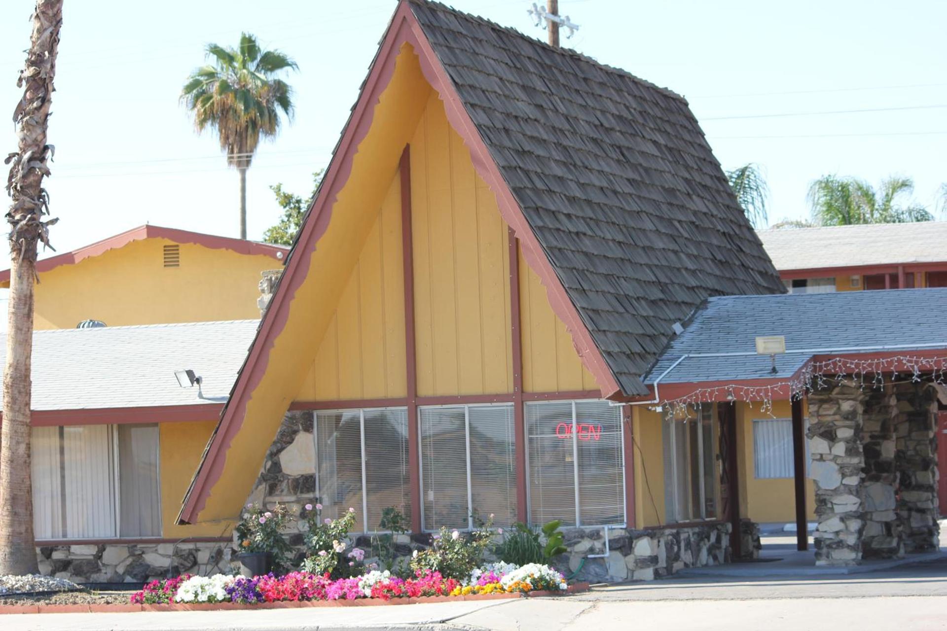 Cinderella Motel photo 3