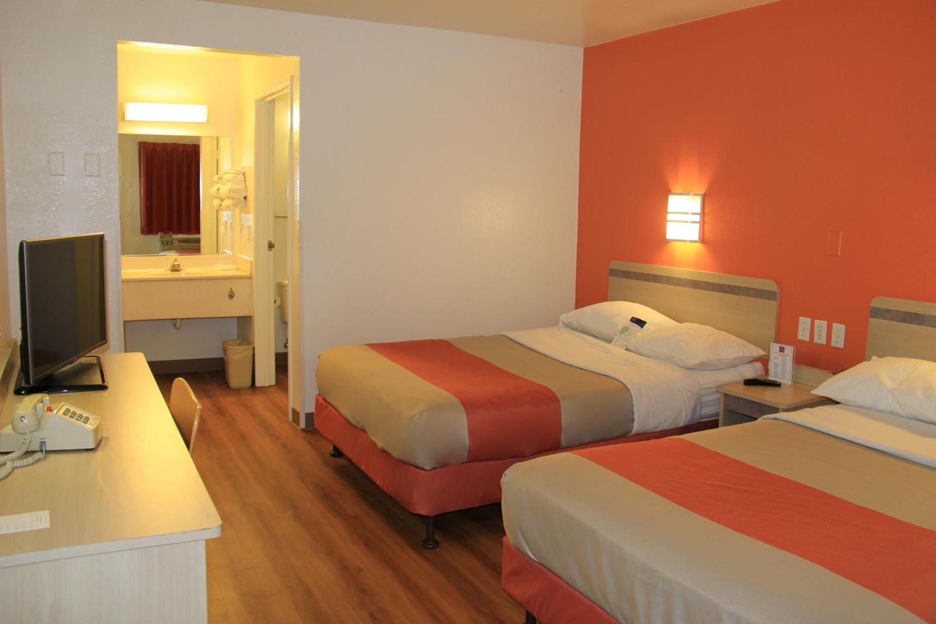 Motel 6-Enfield, CT - Hartford photo 9