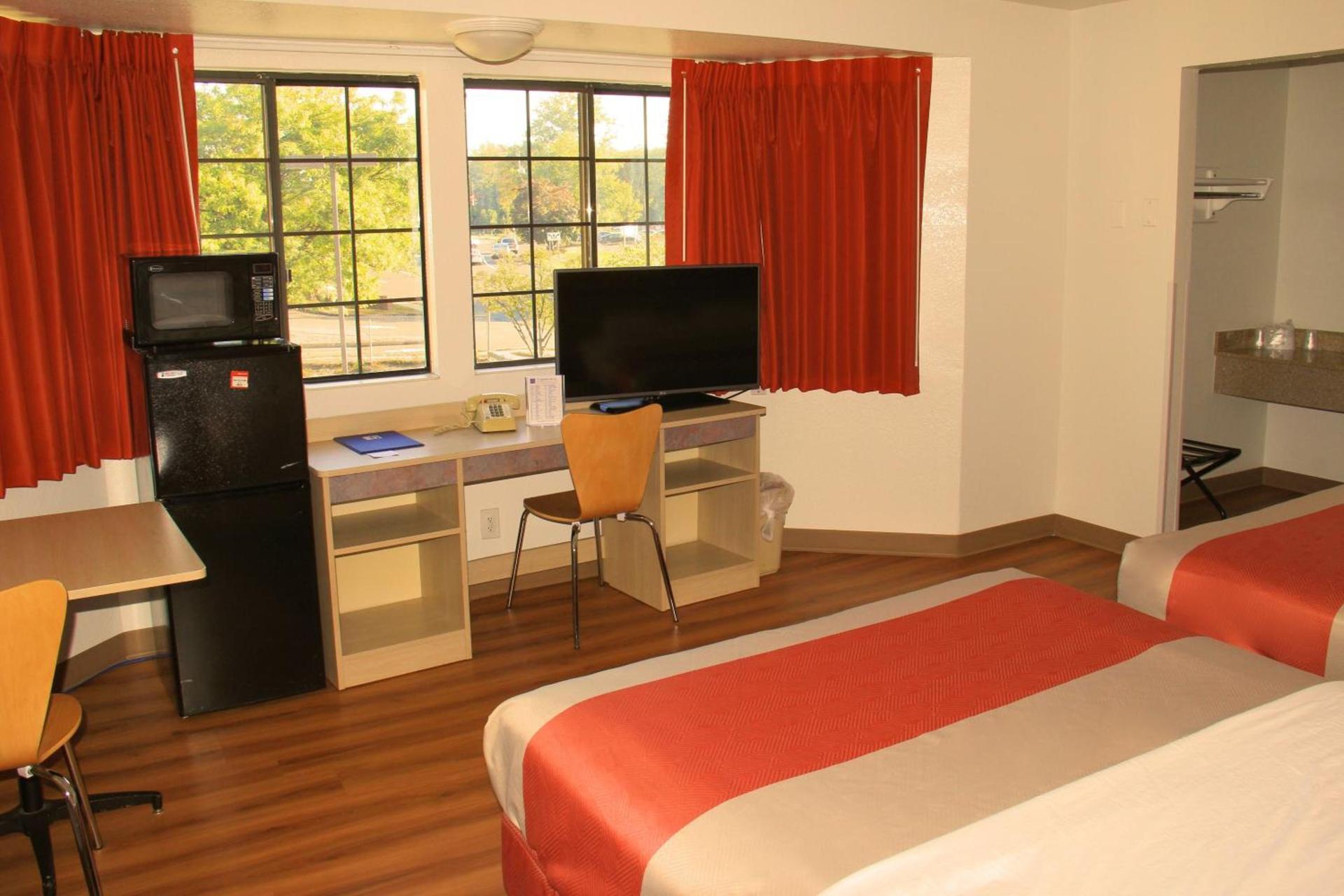 Motel 6-Enfield, CT - Hartford photo 16