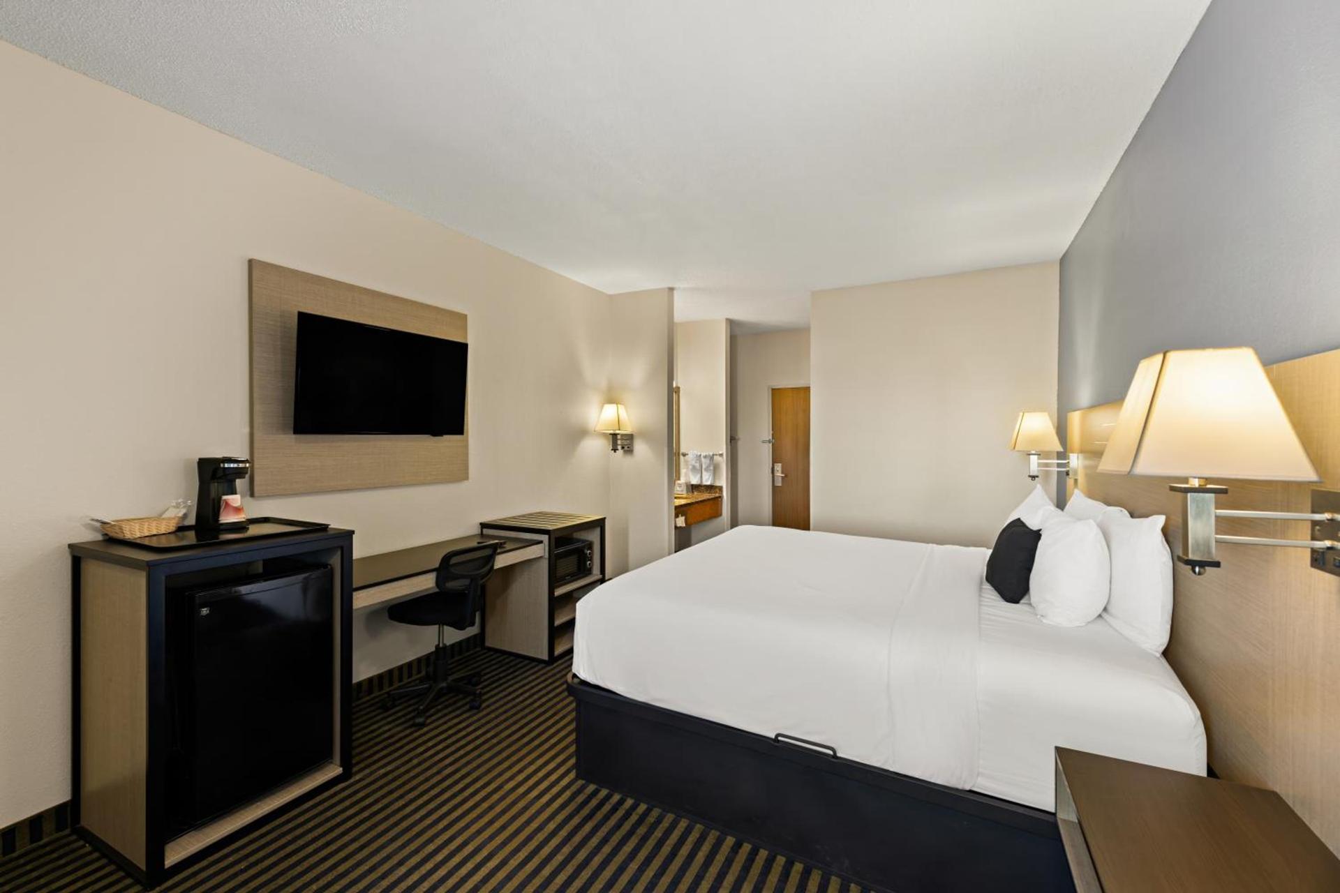 Red Lion Inn & Suites Gretna - Omaha SW photo 6