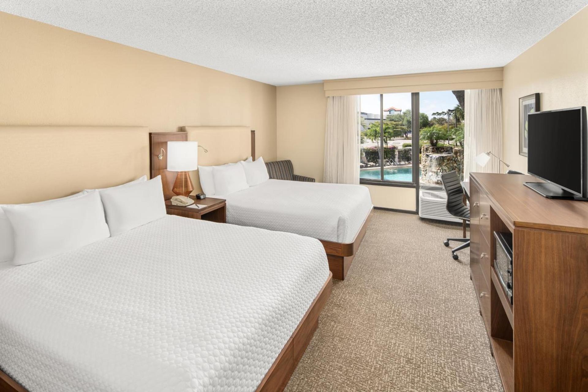Doubletree by Hilton Fort Myers at Bell Tower Shops photo 36