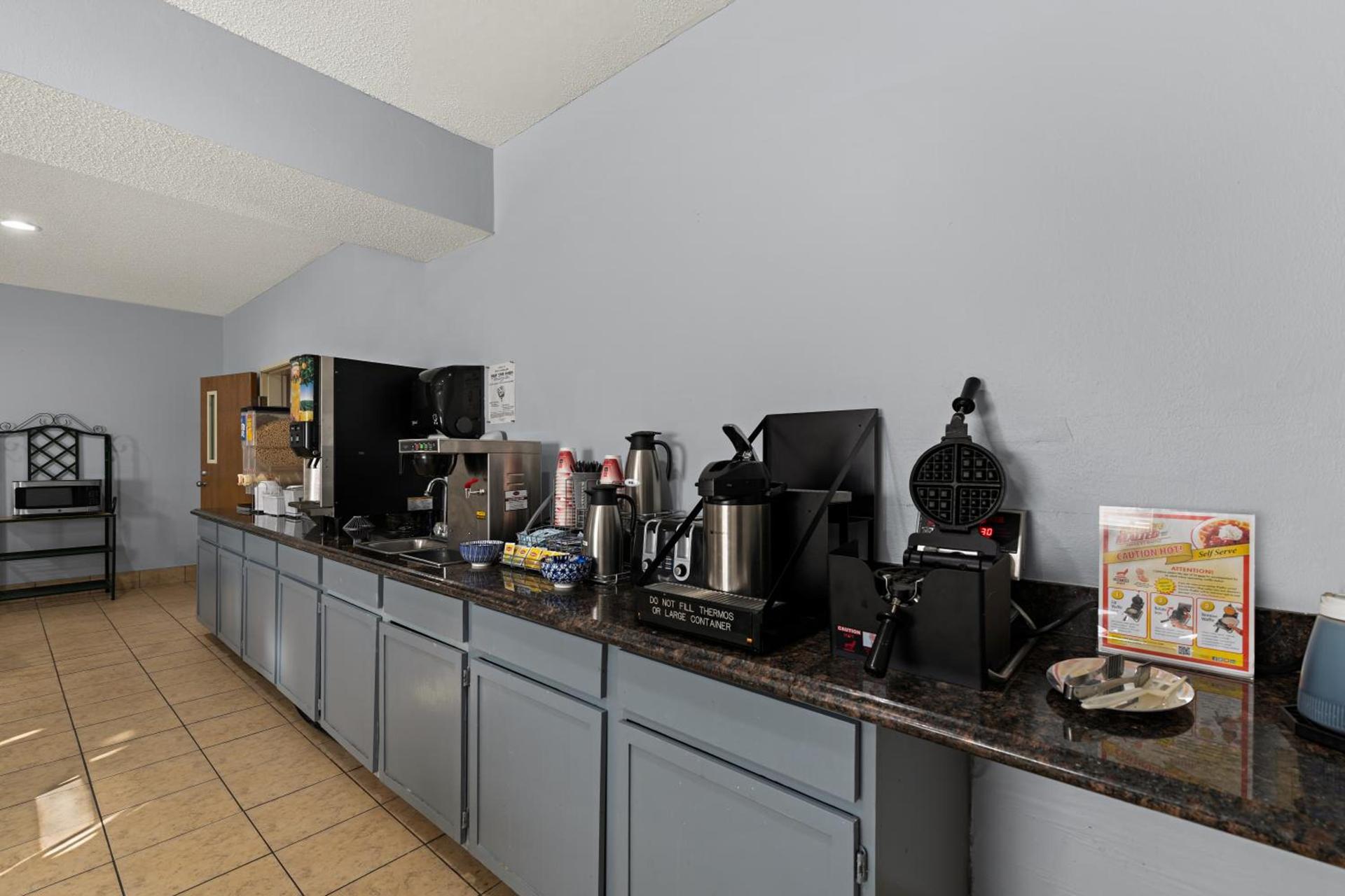 Red Lion Inn & Suites Gretna - Omaha SW photo 12