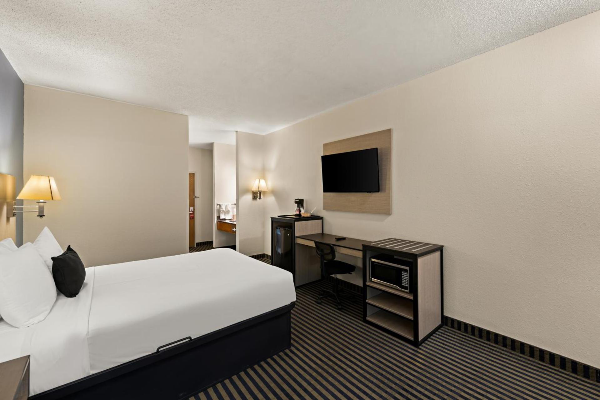 Red Lion Inn & Suites Gretna - Omaha SW photo 17