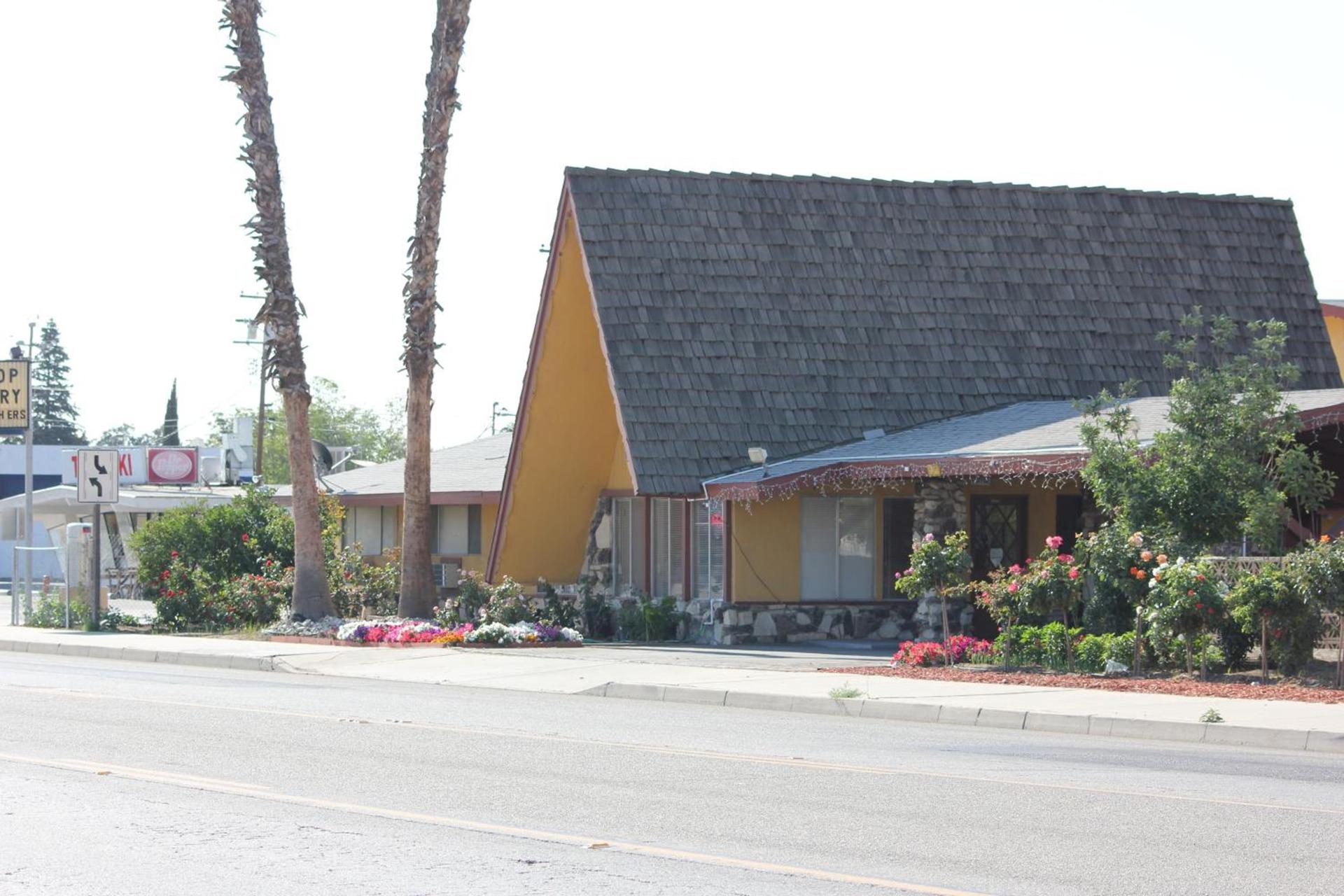 Cinderella Motel photo 2