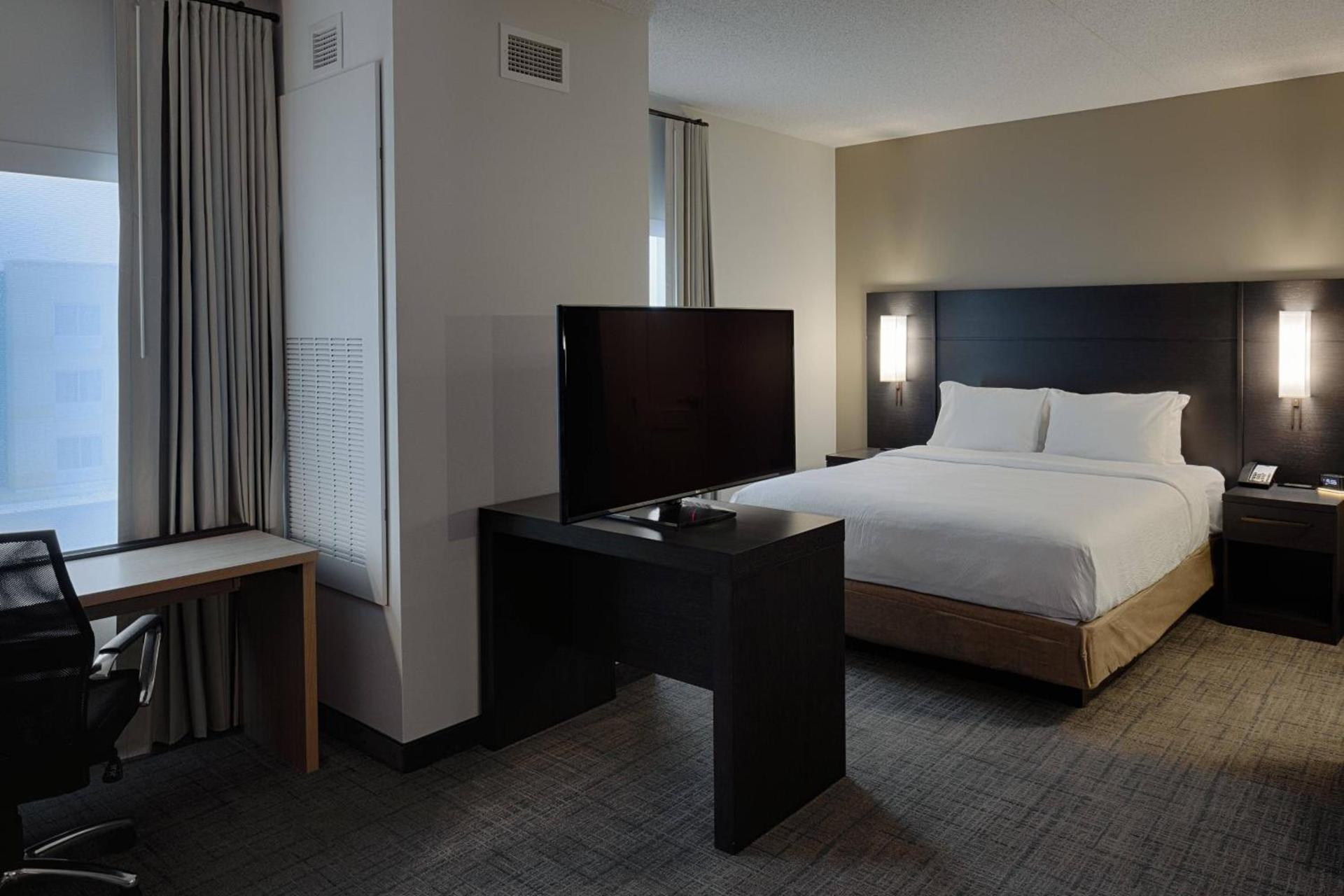 Residence Inn by Marriott Columbus Airport photo 6