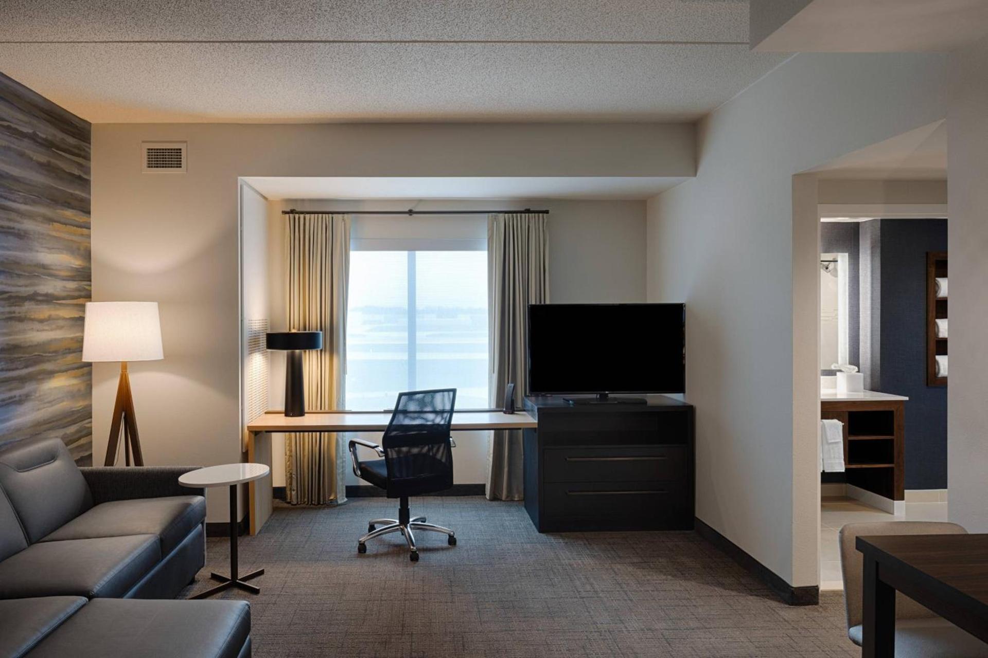 Residence Inn by Marriott Columbus Airport photo 12