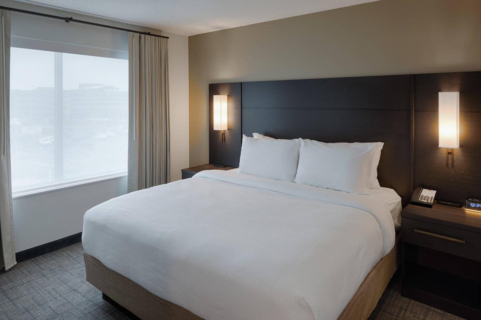 Residence Inn by Marriott Columbus Airport photo 13