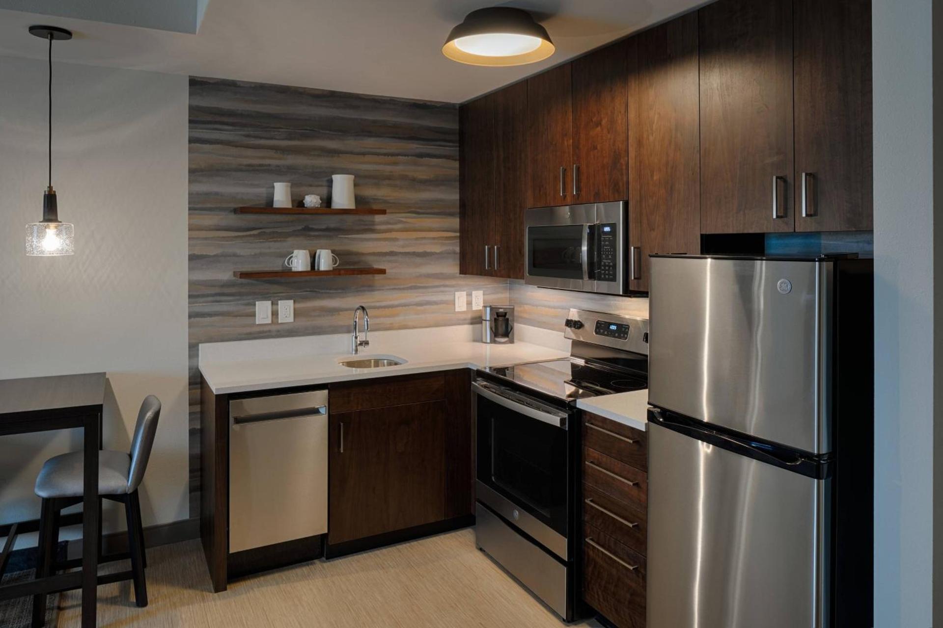 Residence Inn by Marriott Columbus Airport photo 14