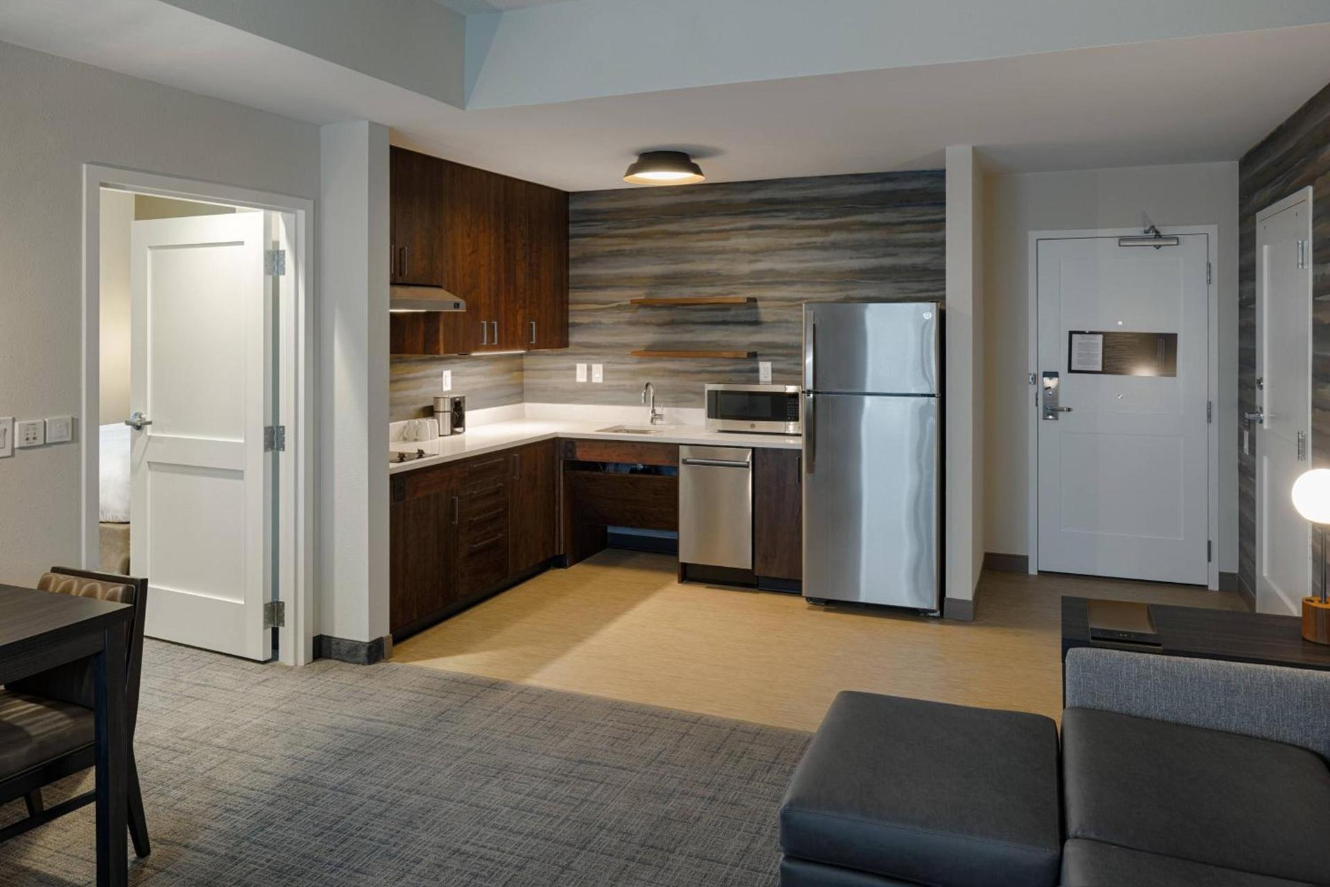 Residence Inn by Marriott Columbus Airport photo 15