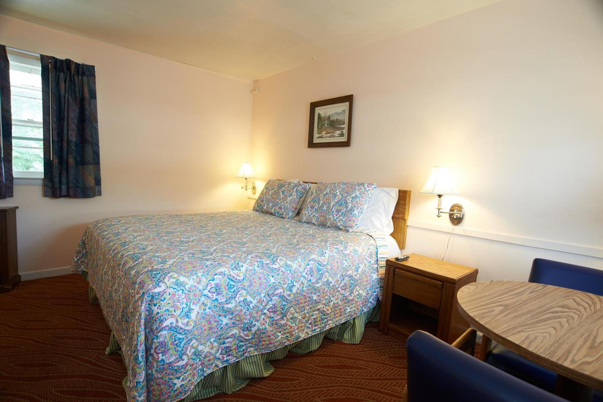 Clinton Motel photo 9