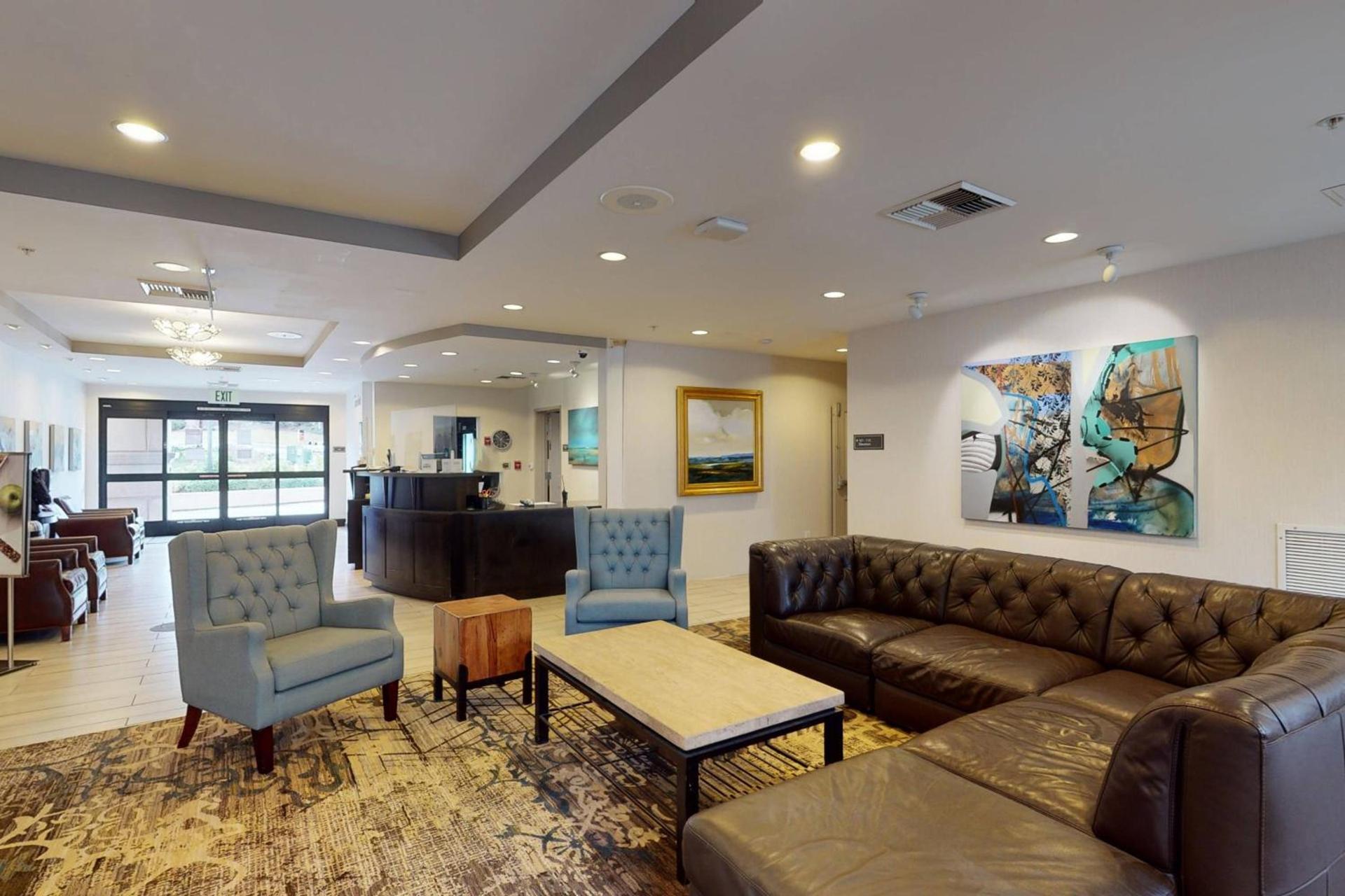 Residence Inn San Diego Del Mar photo 2
