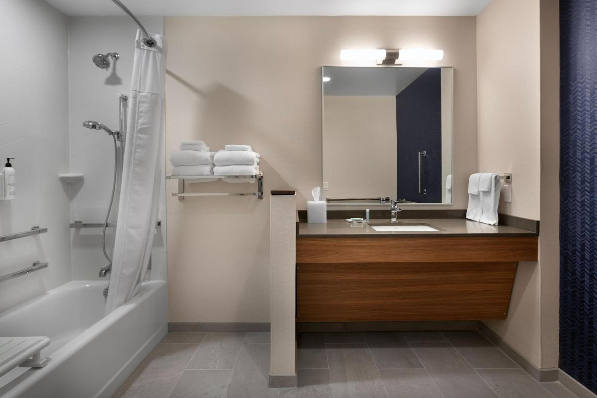 Fairfield by Marriott Inn & Suites Coastal Carolina Conway photo 10