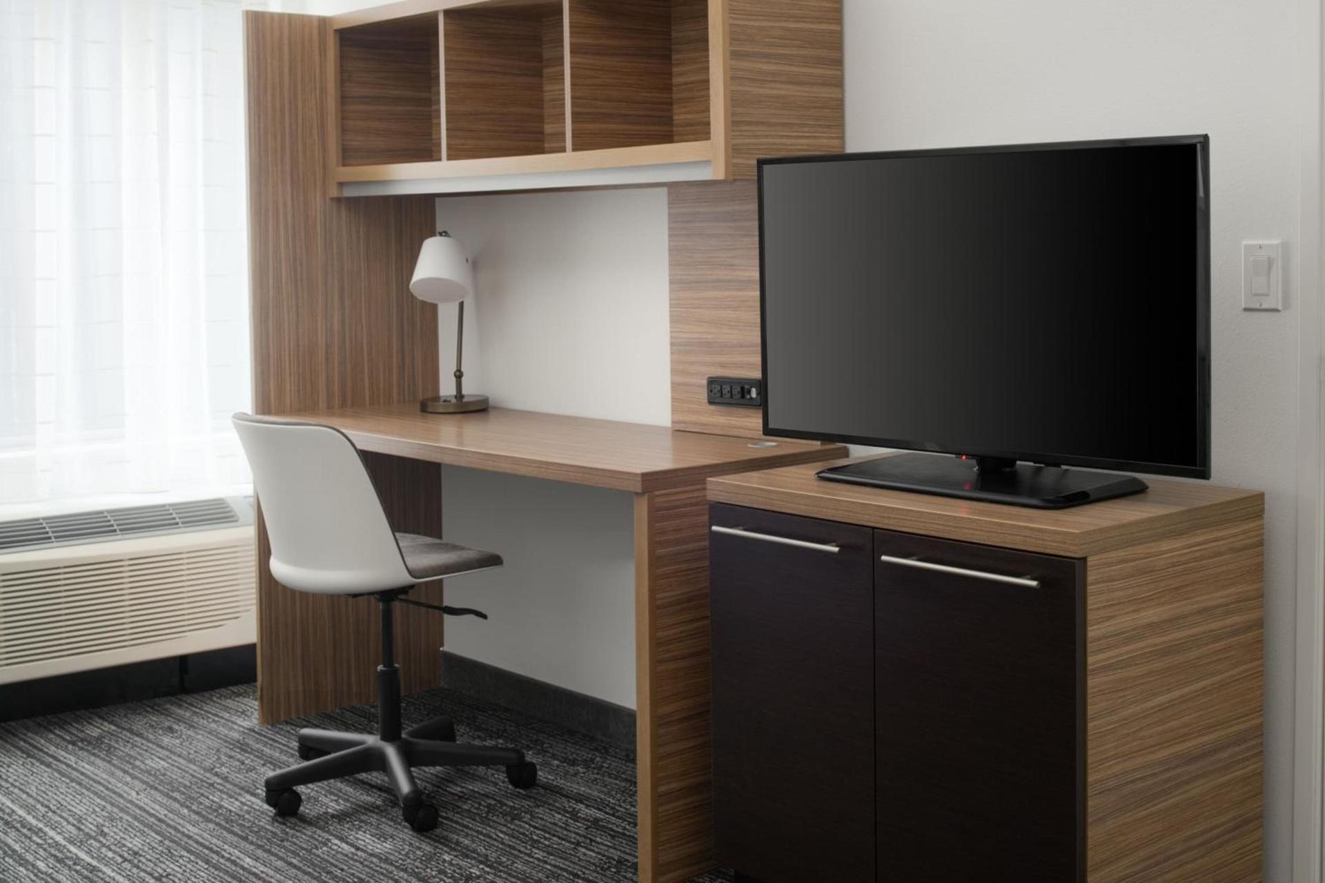TownePlace Suites by Marriott Olympia photo 4